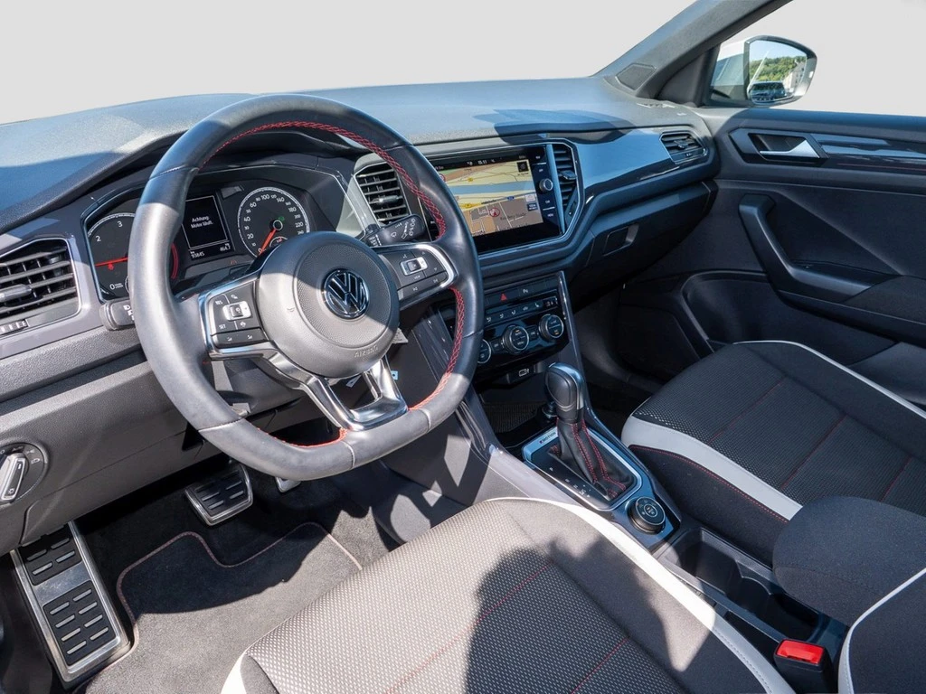Volkswagen-T-Roc-image-8