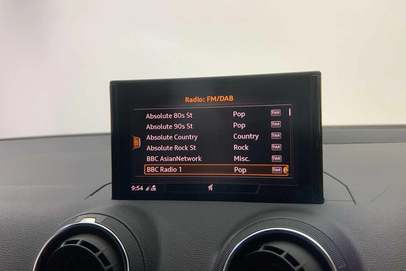 Audi-Q2-image-14