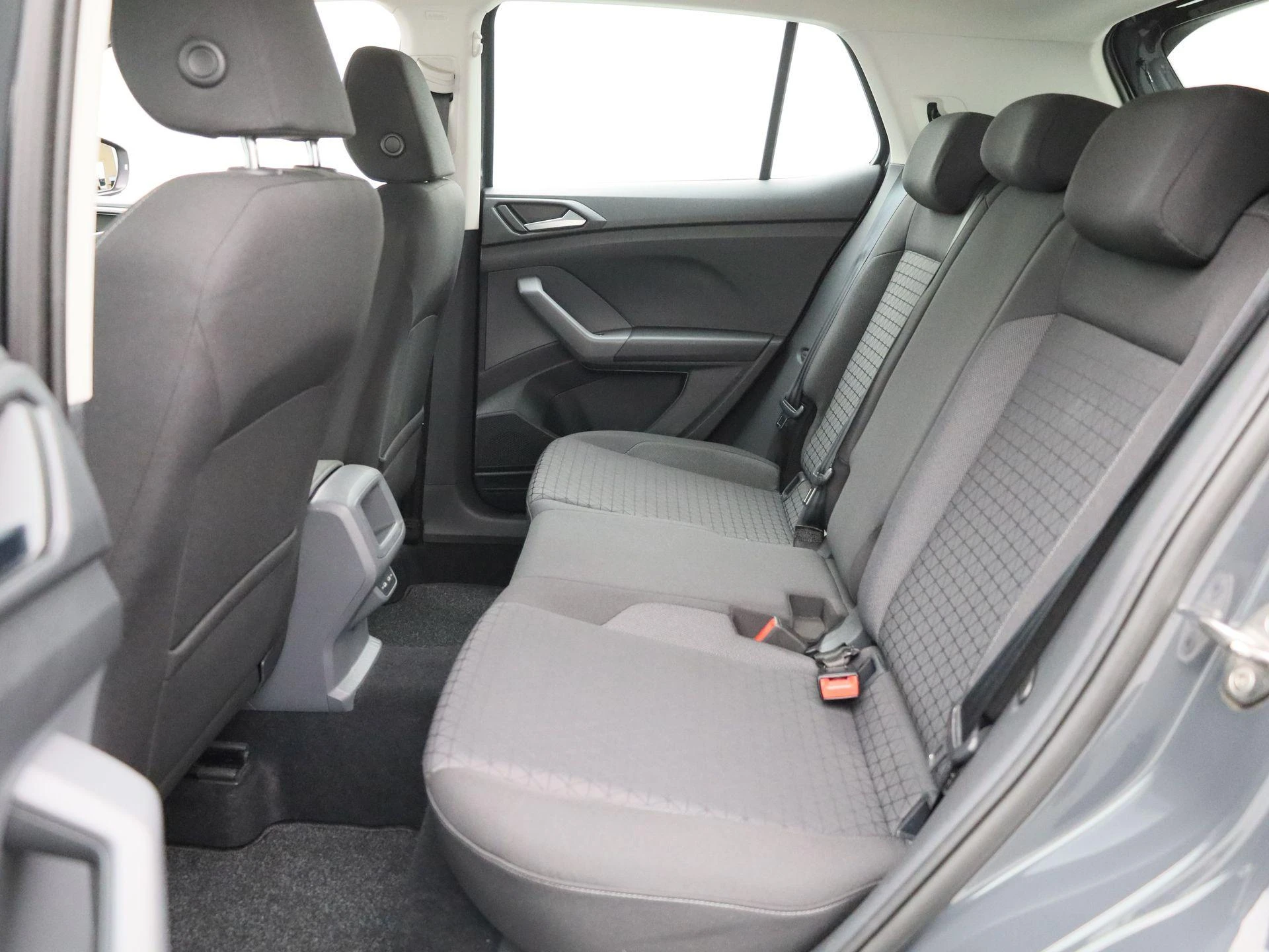Volkswagen-T-Cross-image-11