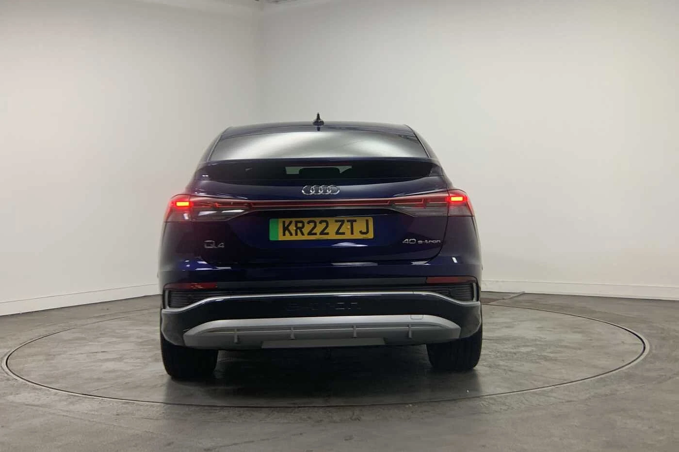 Audi-Q4 Sportback e-tron-image-10
