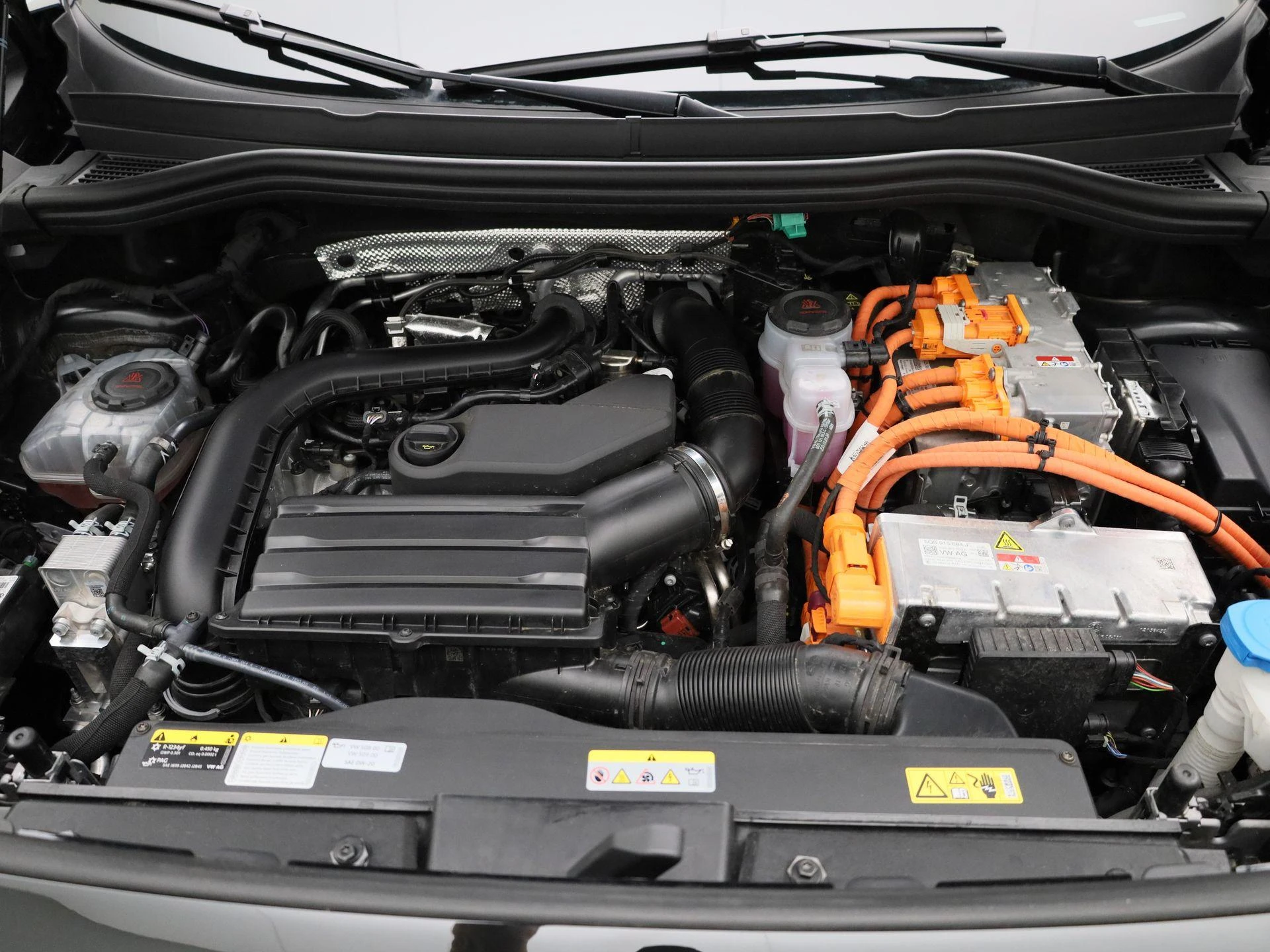 Volkswagen-Tayron-image-44