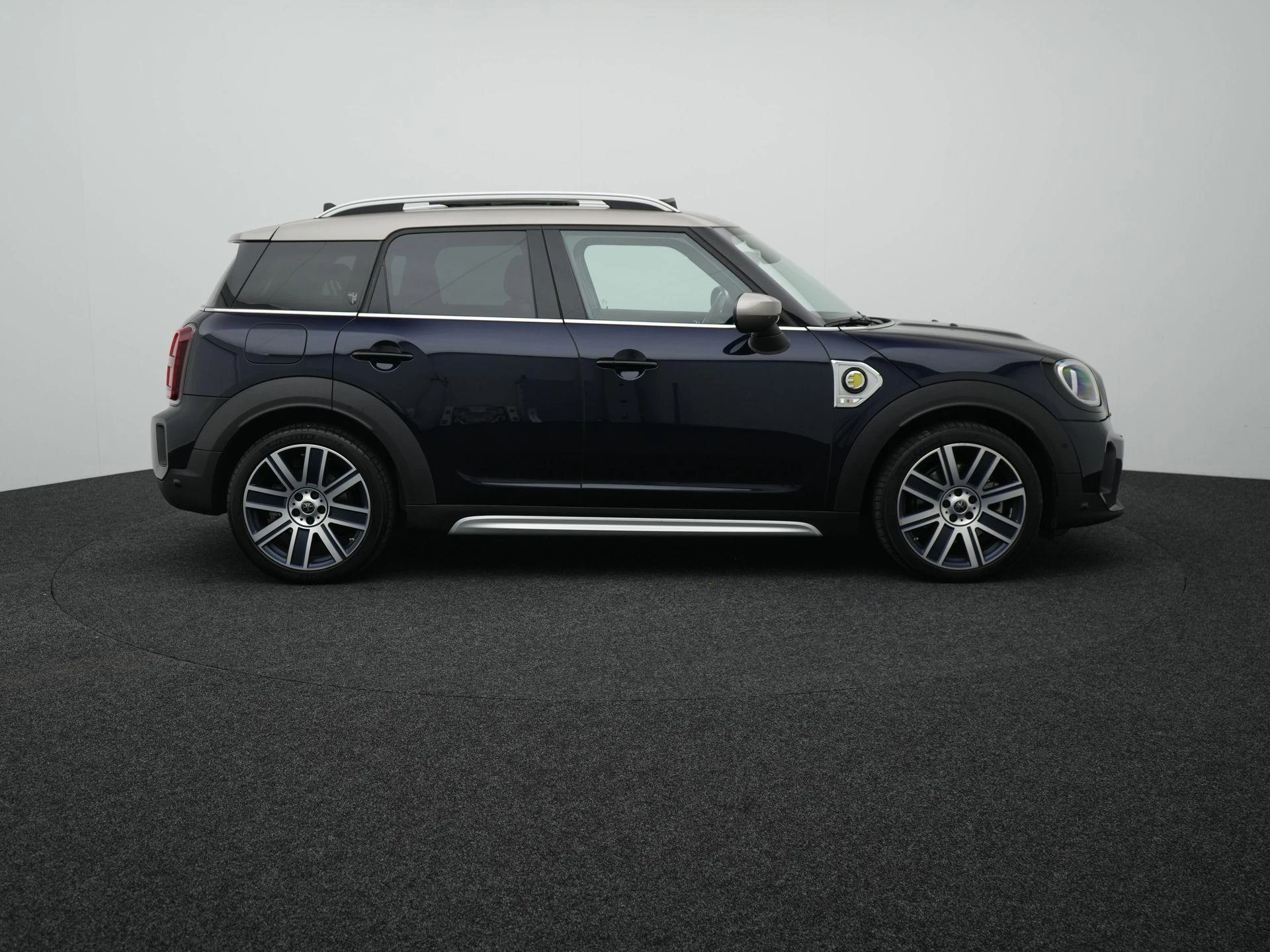 MINI-Countryman-image-5