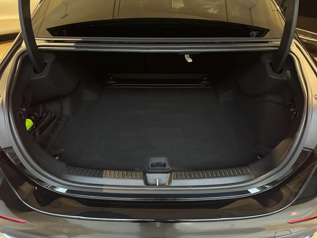Mercedes-Benz-E-Klasse 220 d-image-13