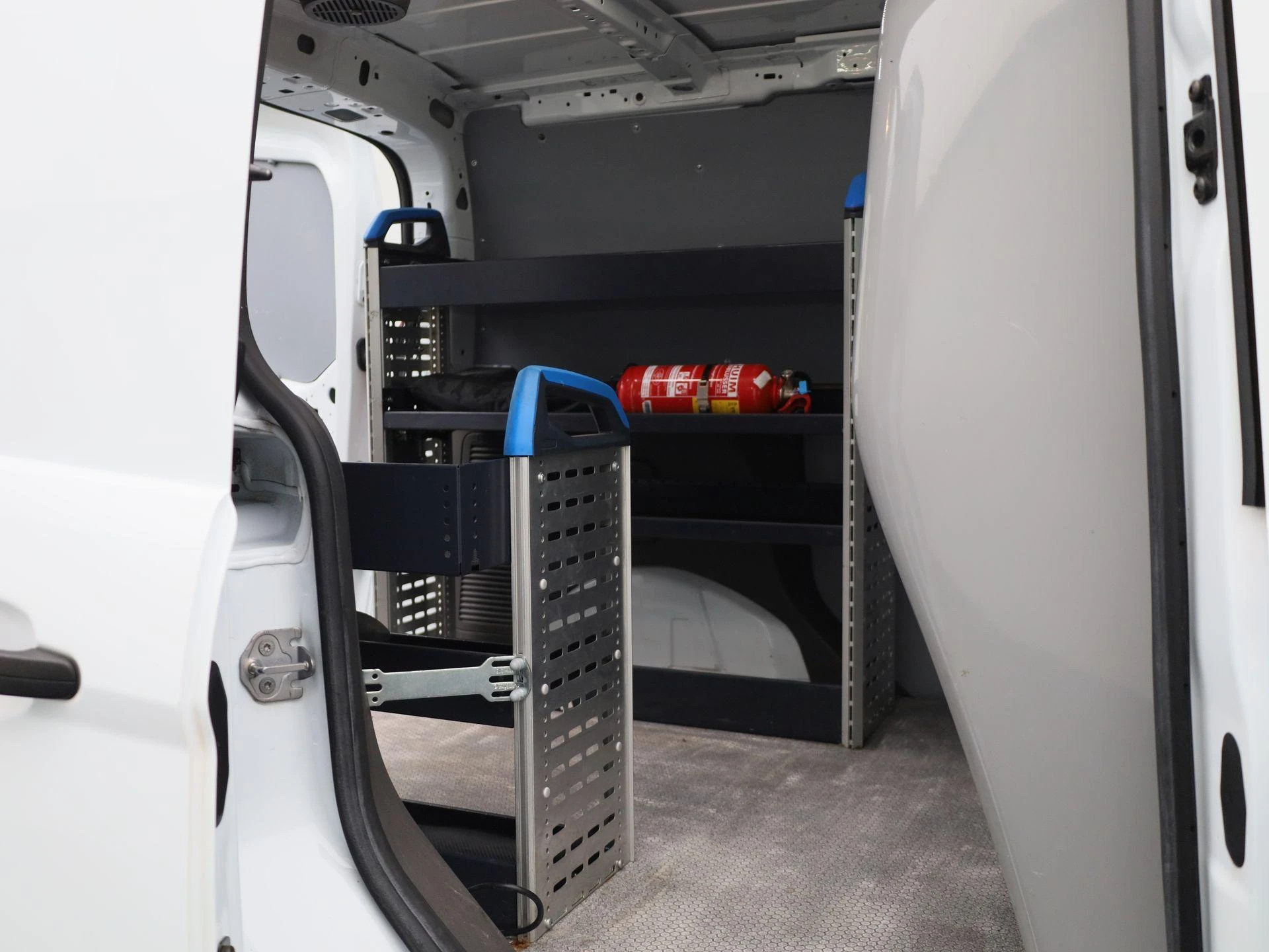 Ford-Transit Connect-image-13