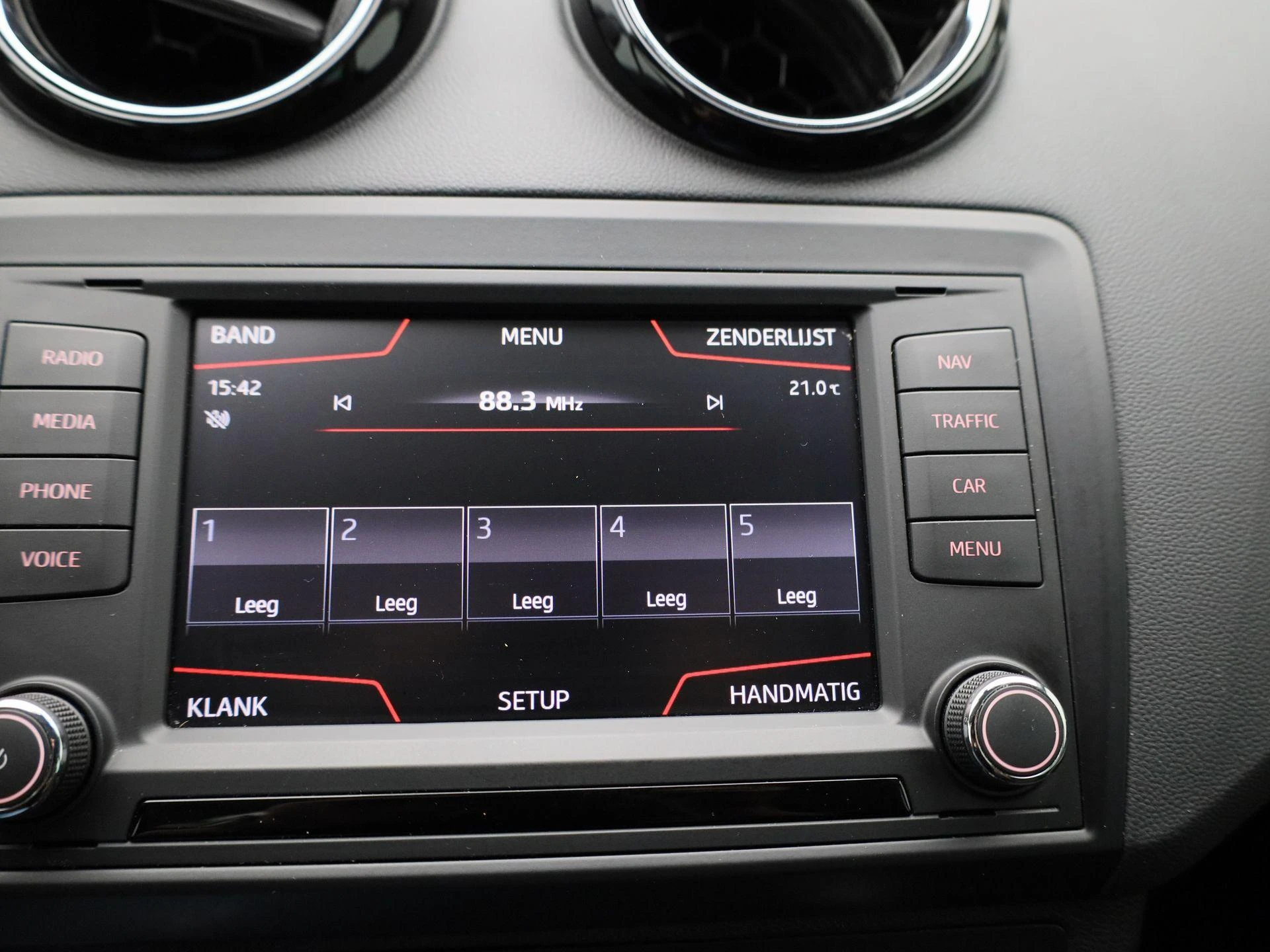 SEAT-Ibiza-image-13