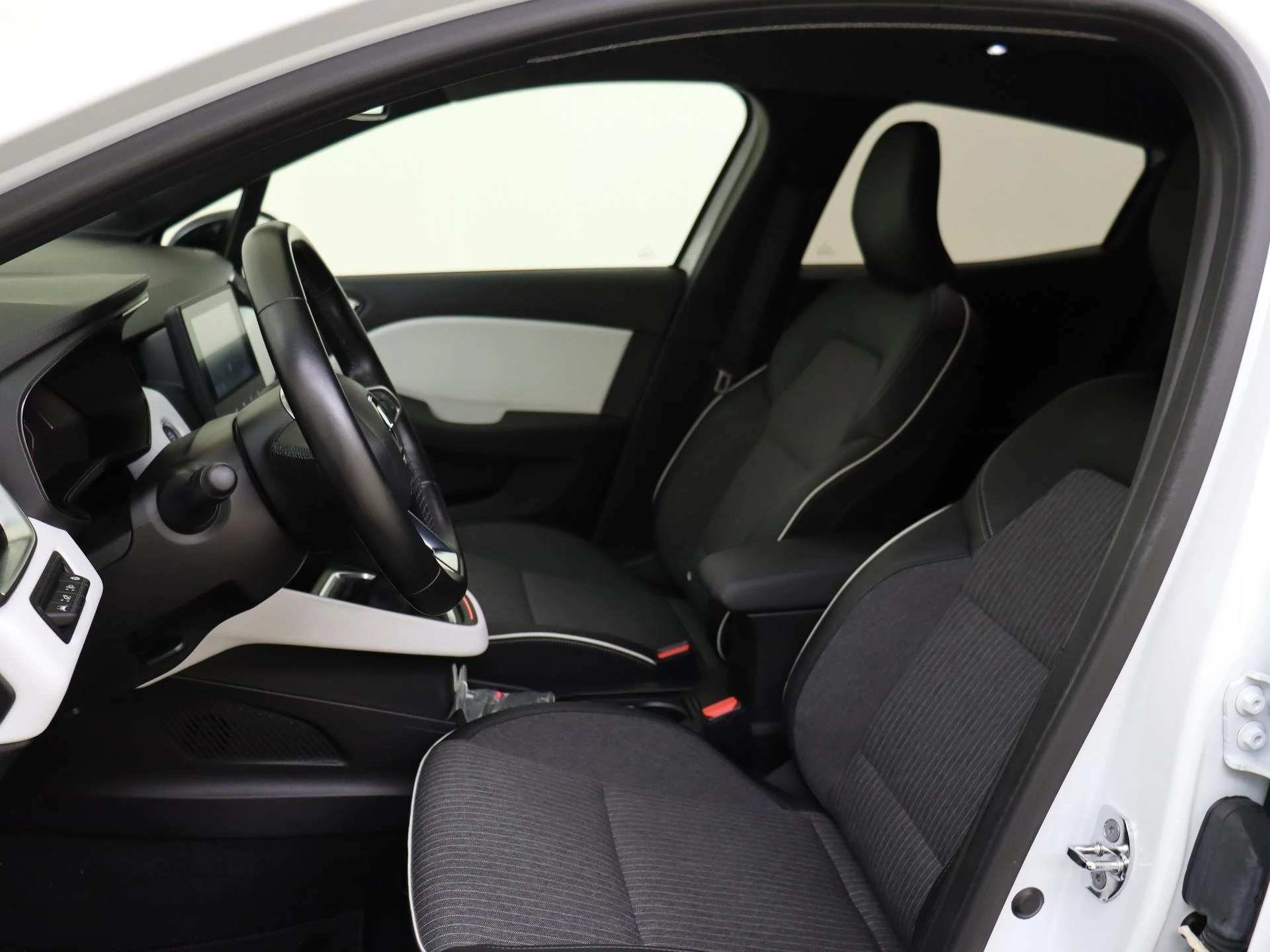 Renault-Clio-image-14