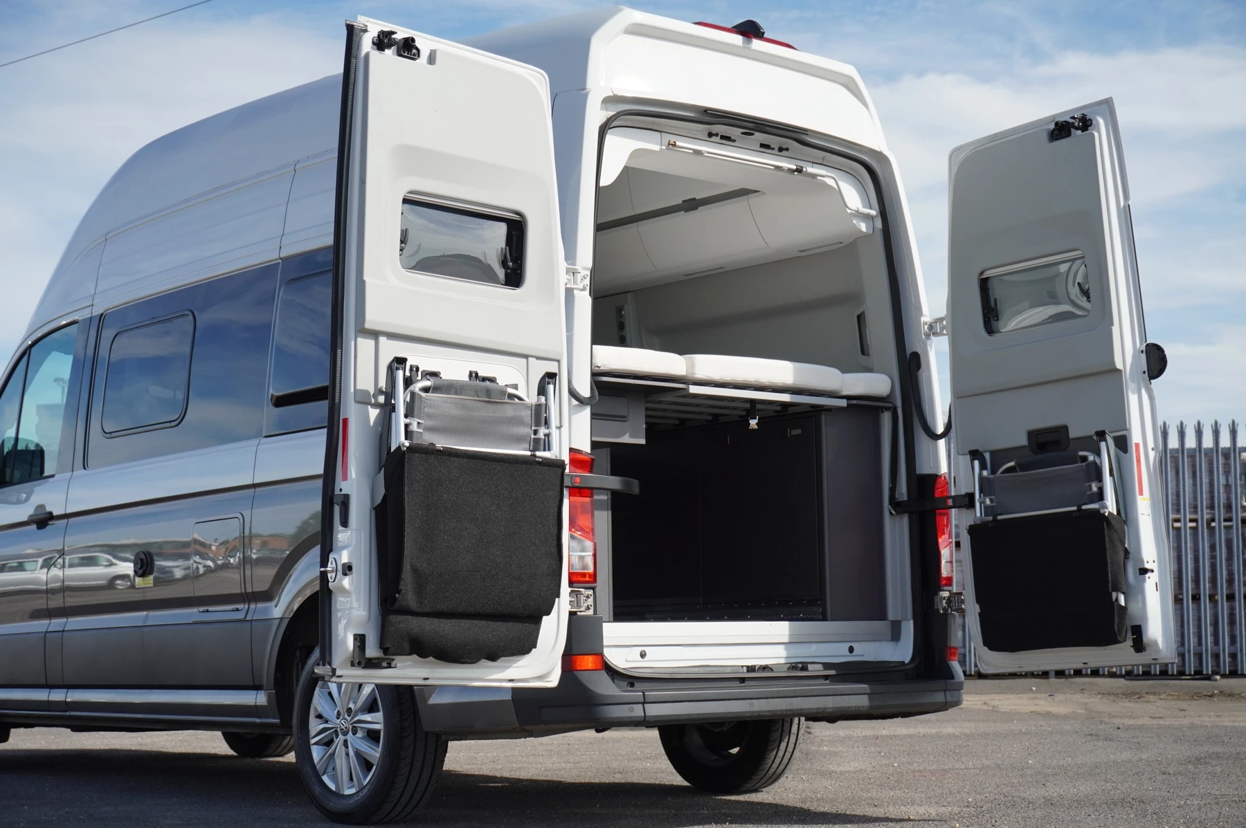 Volkswagen-California-image-23