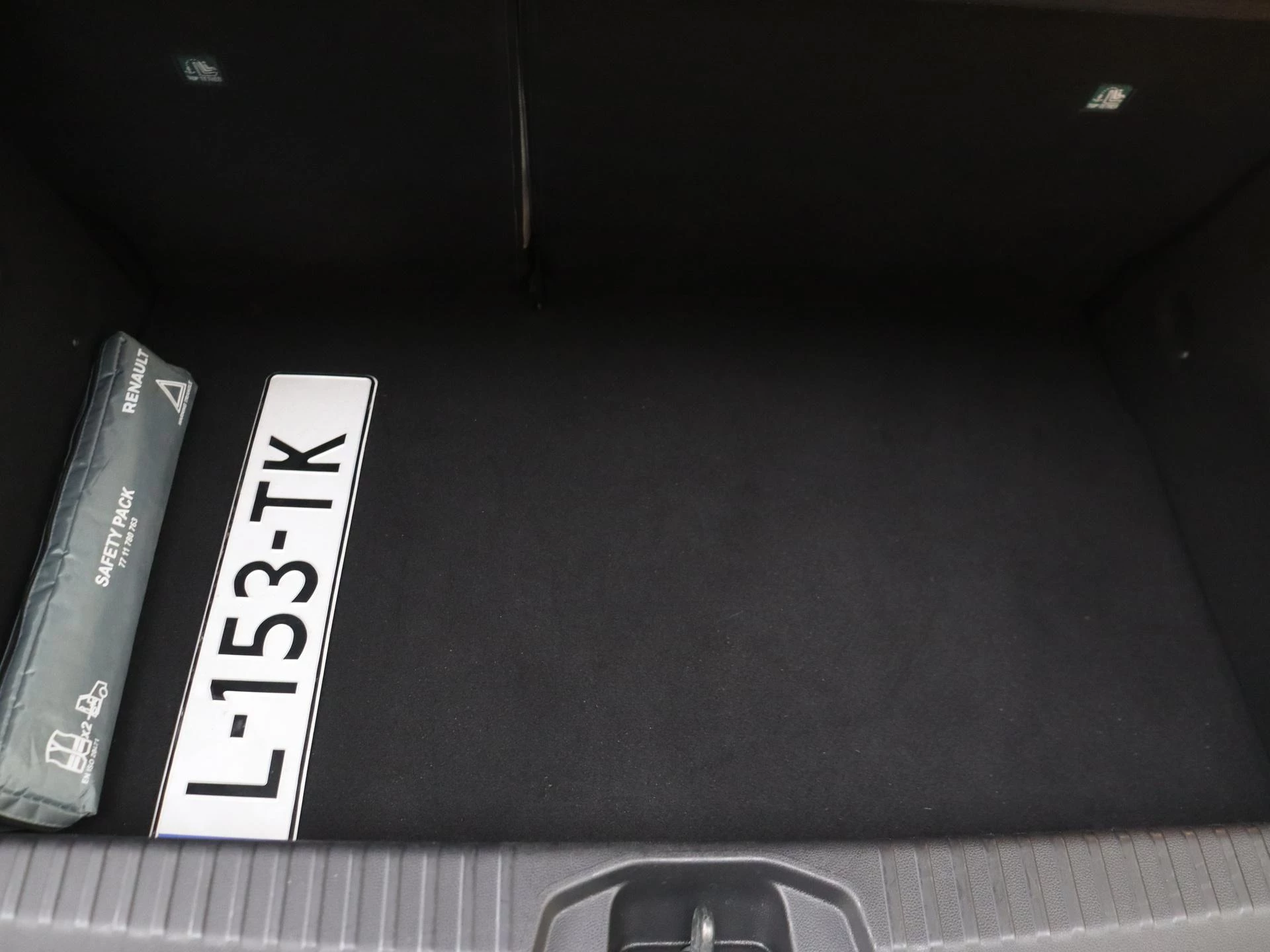 Renault Clio 1.6 E-Tech Hybrid 140 Initiale Paris