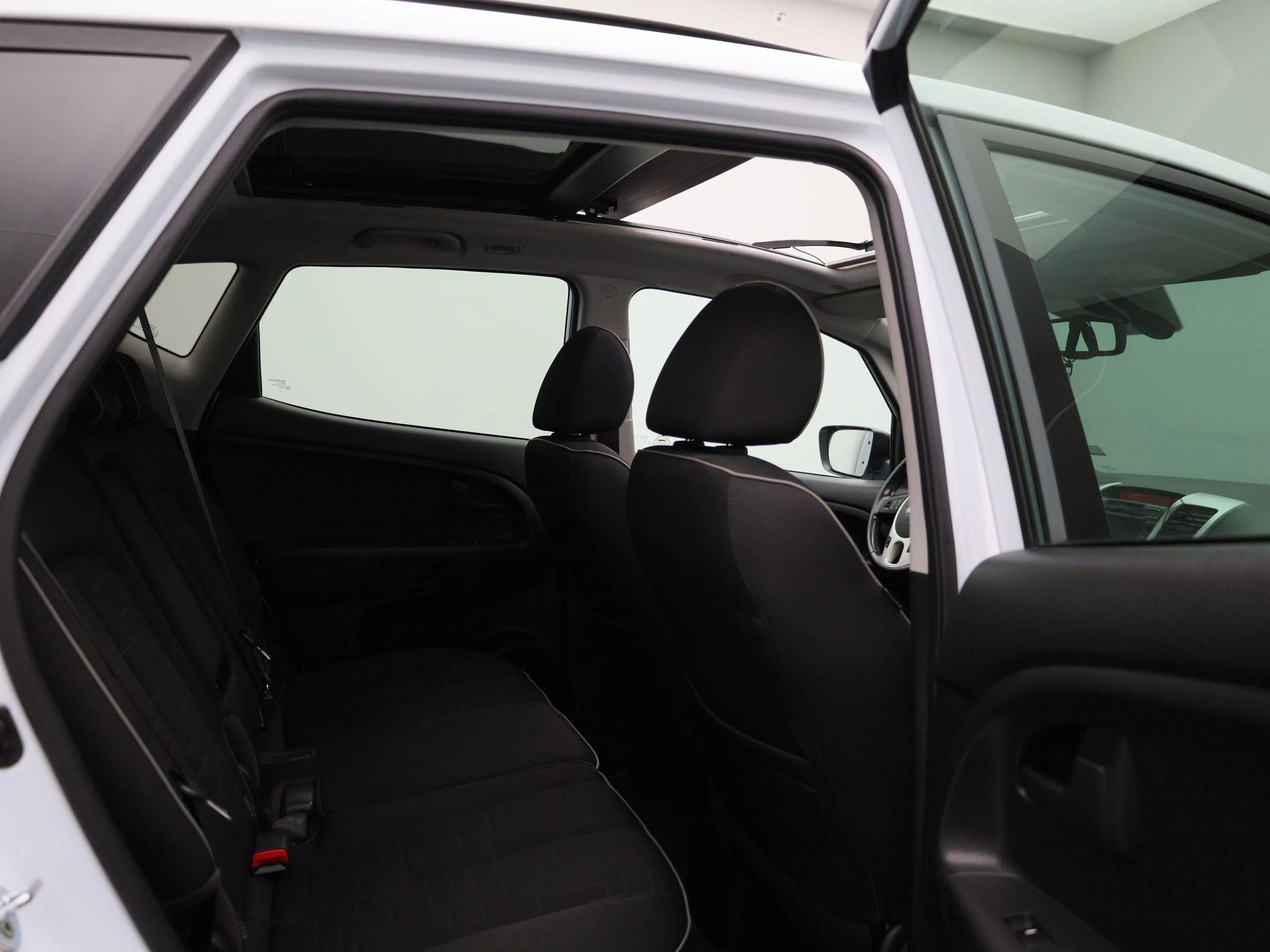 Kia-Venga-image-34