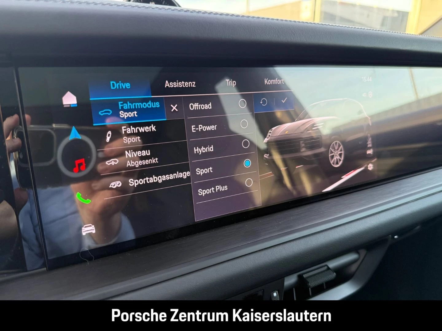 Porsche Cayenne E-Hybrid Black Edition HA-Lenkung 21-Zol black edition