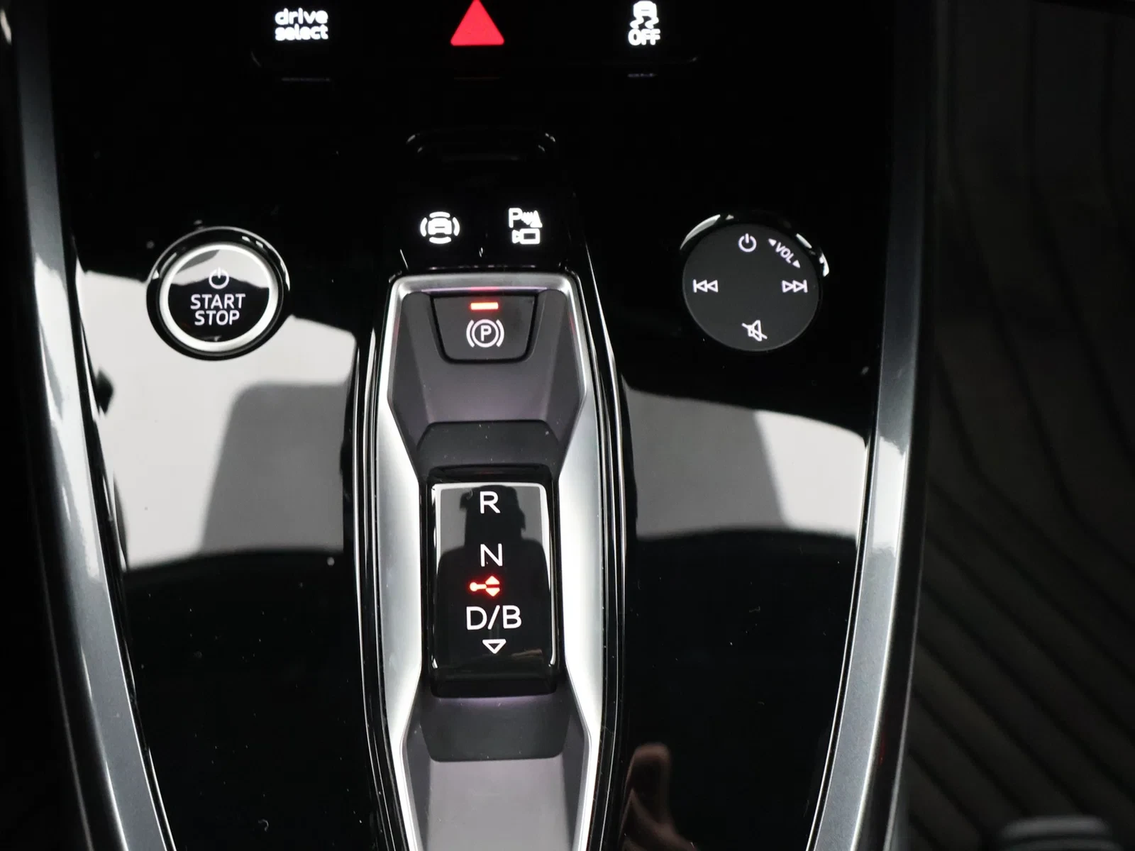 Audi Q4 e-tron Audi Q4 Corporate S 45 e-tron 210,00 kW / DEMO