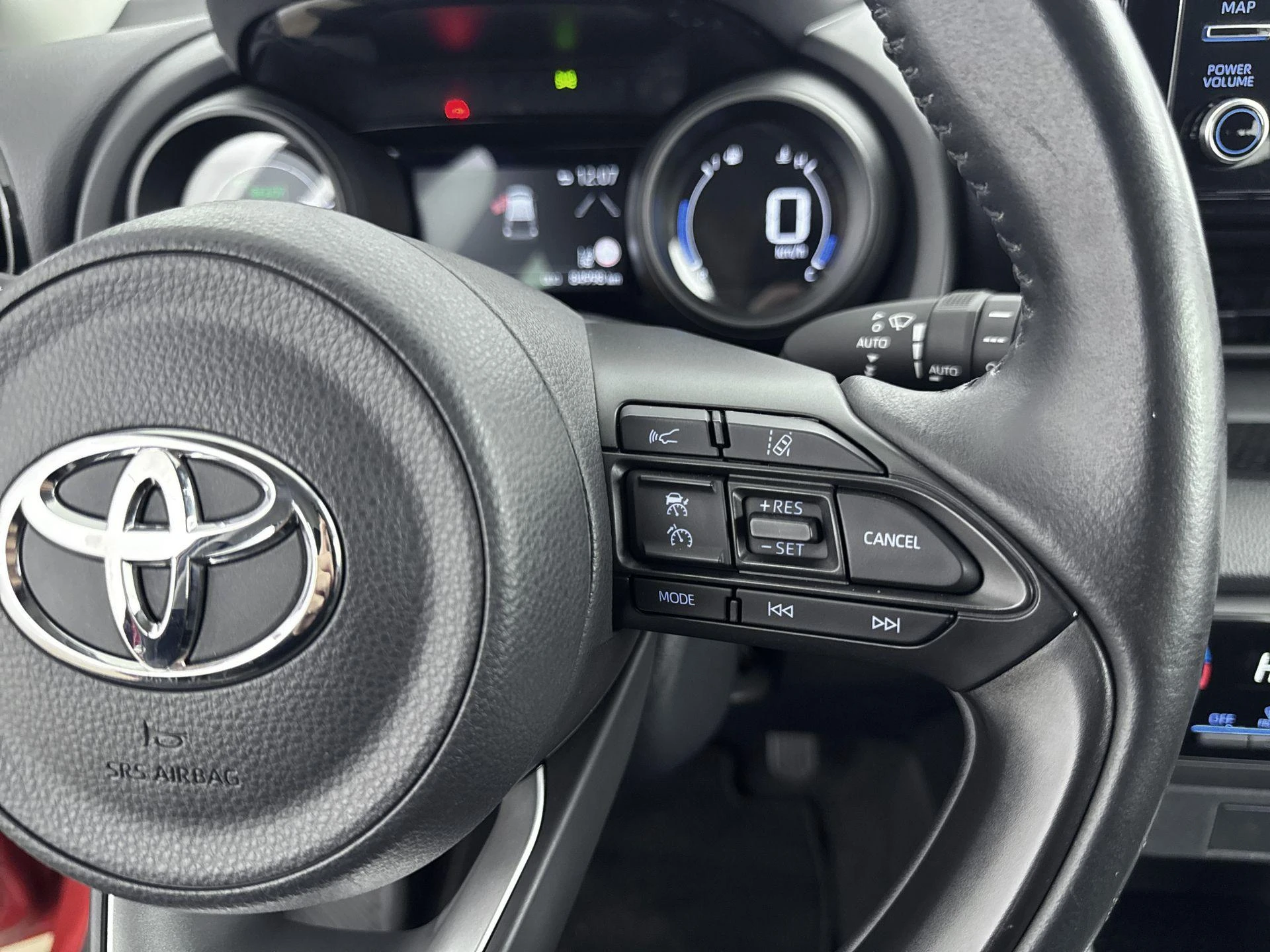 Toyota-Yaris-image-5