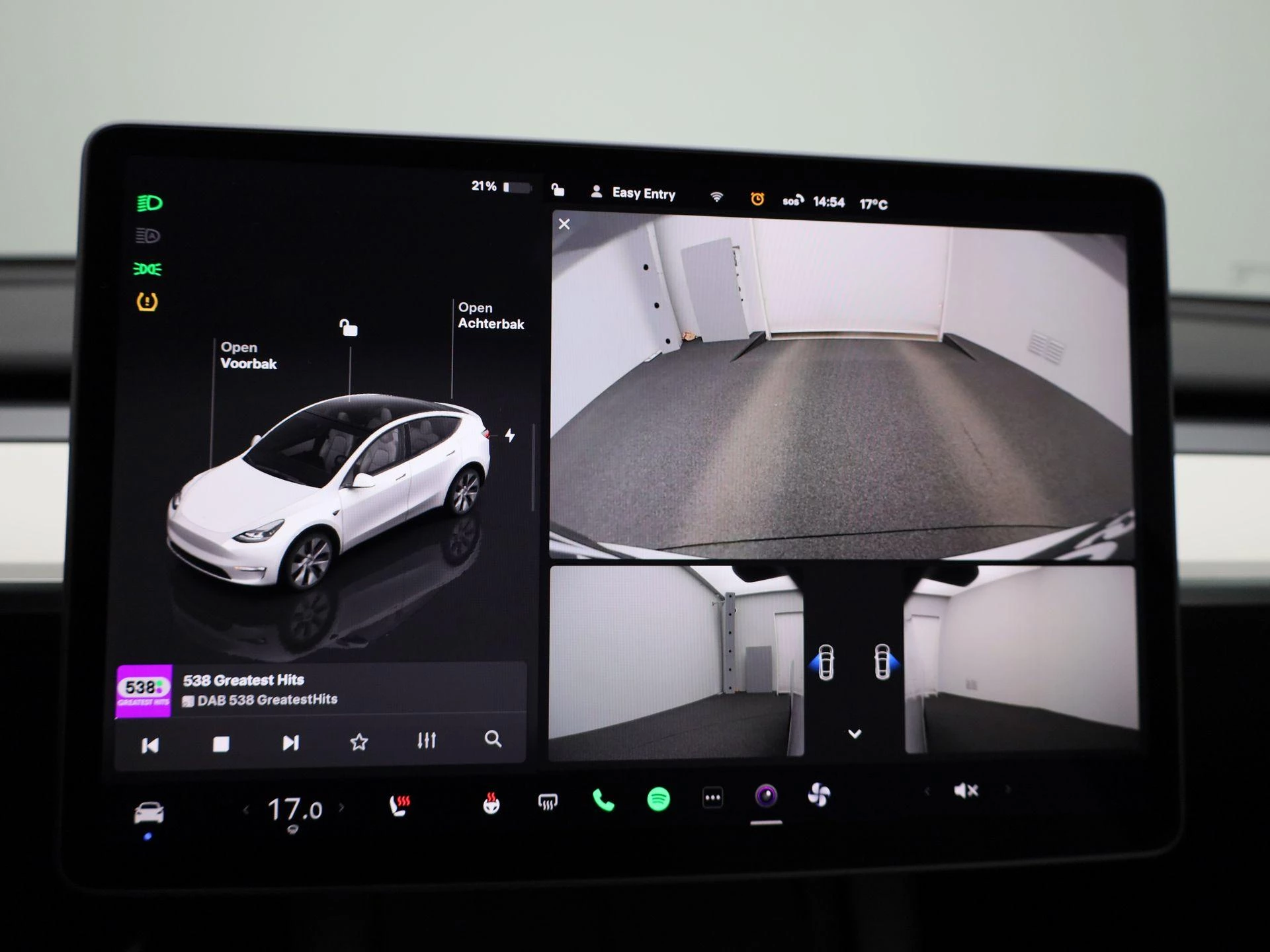 Tesla-Model Y-image-24