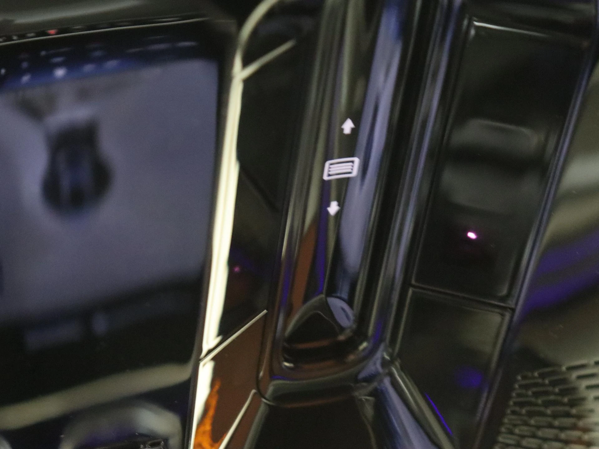 Mercedes-Benz-GLC-image-22