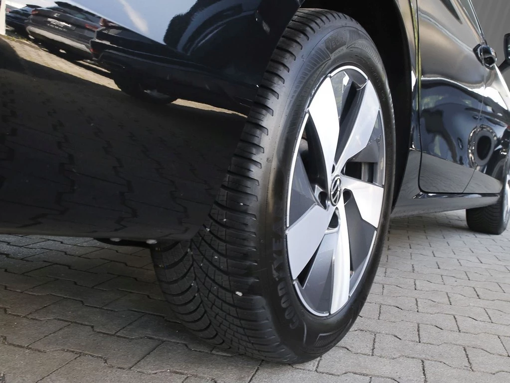 Volkswagen Passat Variant 1,5 eTSI DSG Business,AHK,LED,ACC 360° Kamera,Sitz/Lenkradheizung,Apple Car Play