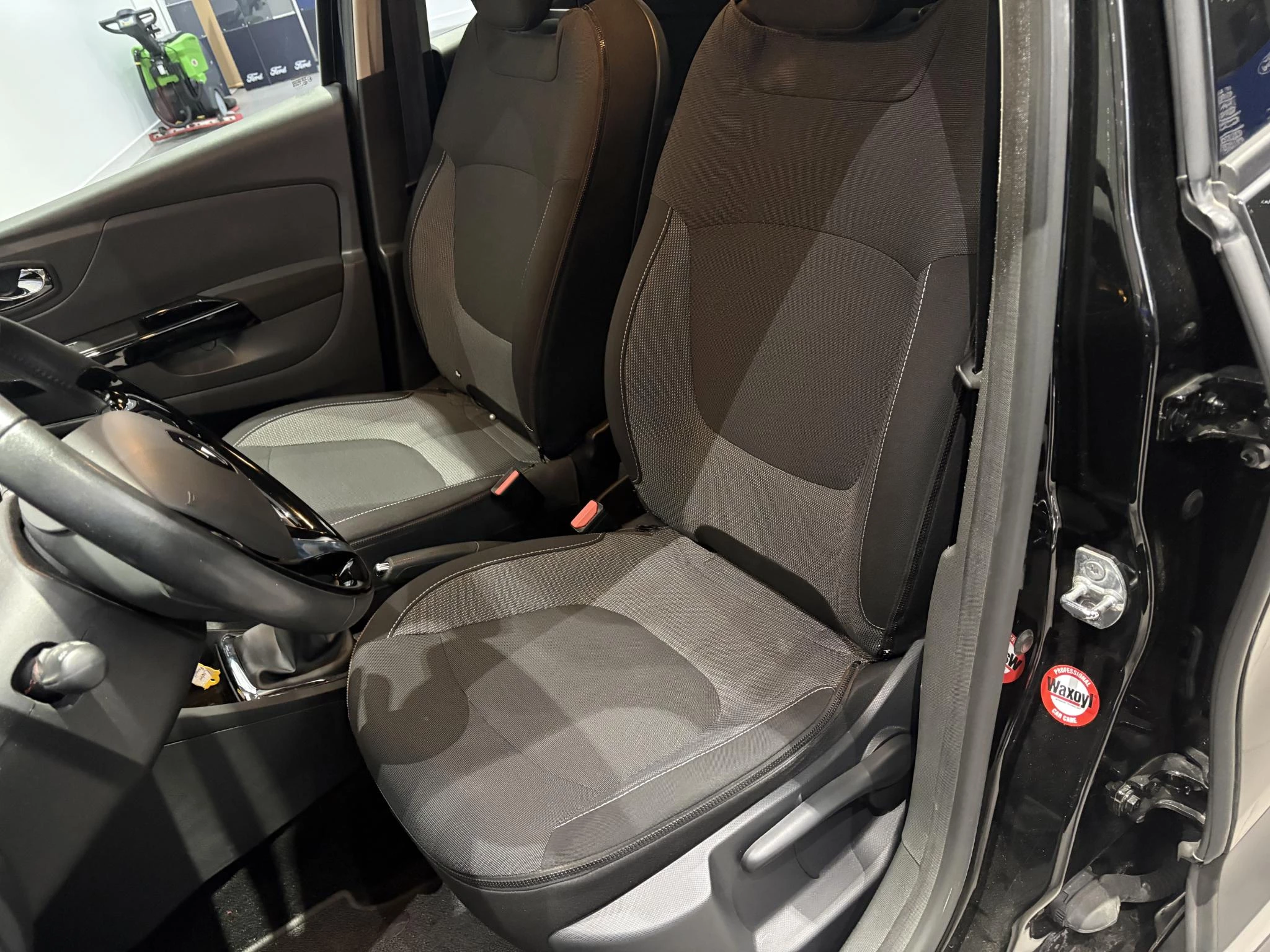 Renault-Captur-image-10