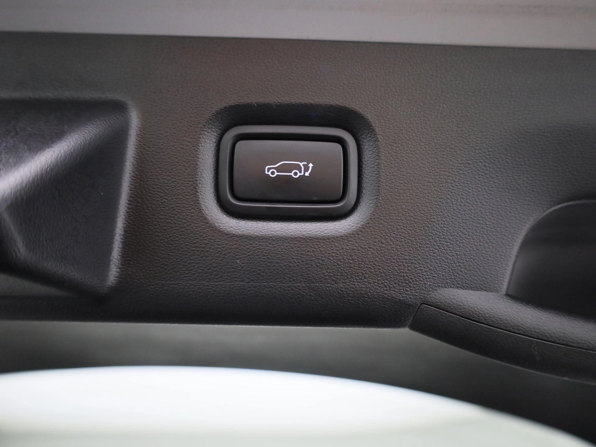Hyundai-IONIQ 5-image-12
