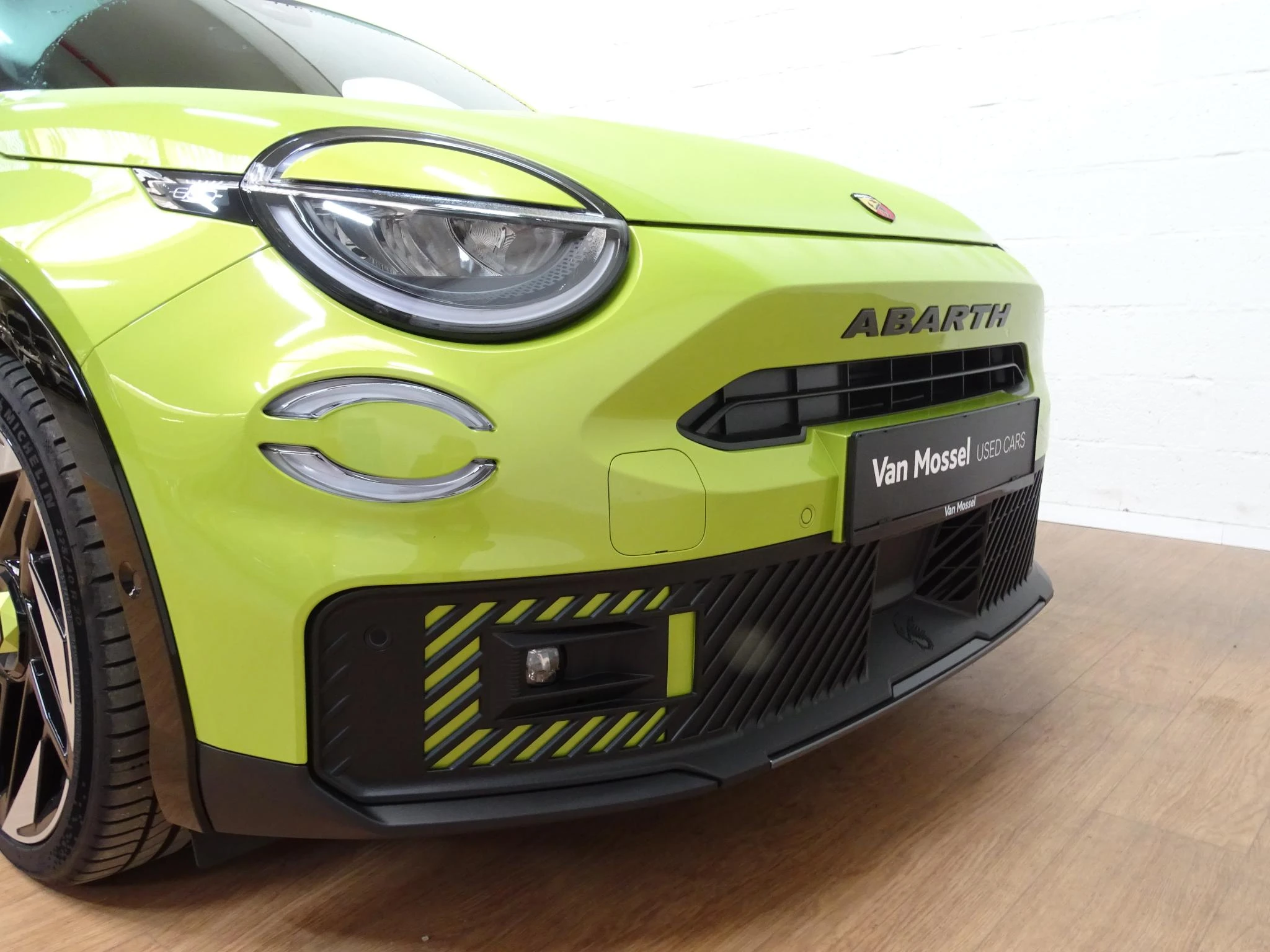 Abarth-600e-image-11