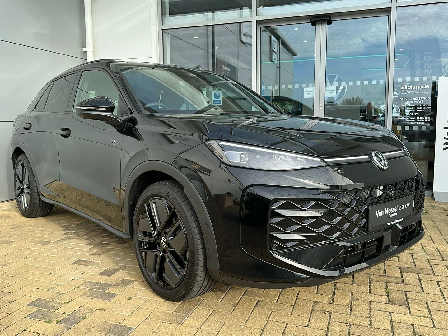 Volkswagen-T-Roc-image-17