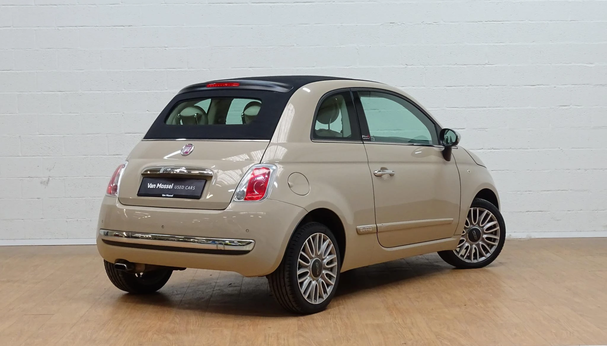 Fiat-500C-image-2