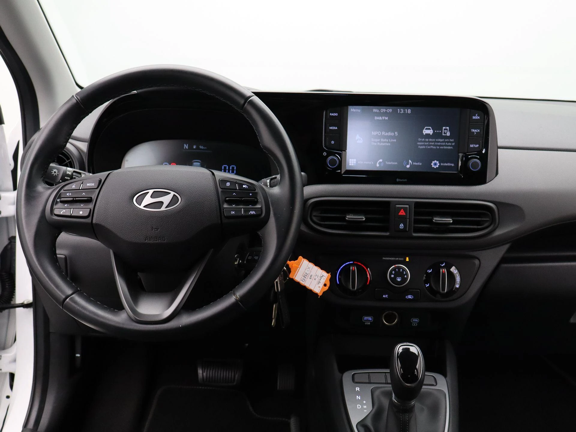 Hyundai-i10-image-7
