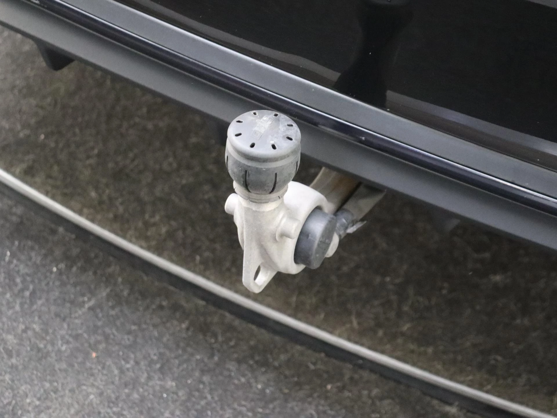 Mercedes-Benz-C-Klasse-image-32