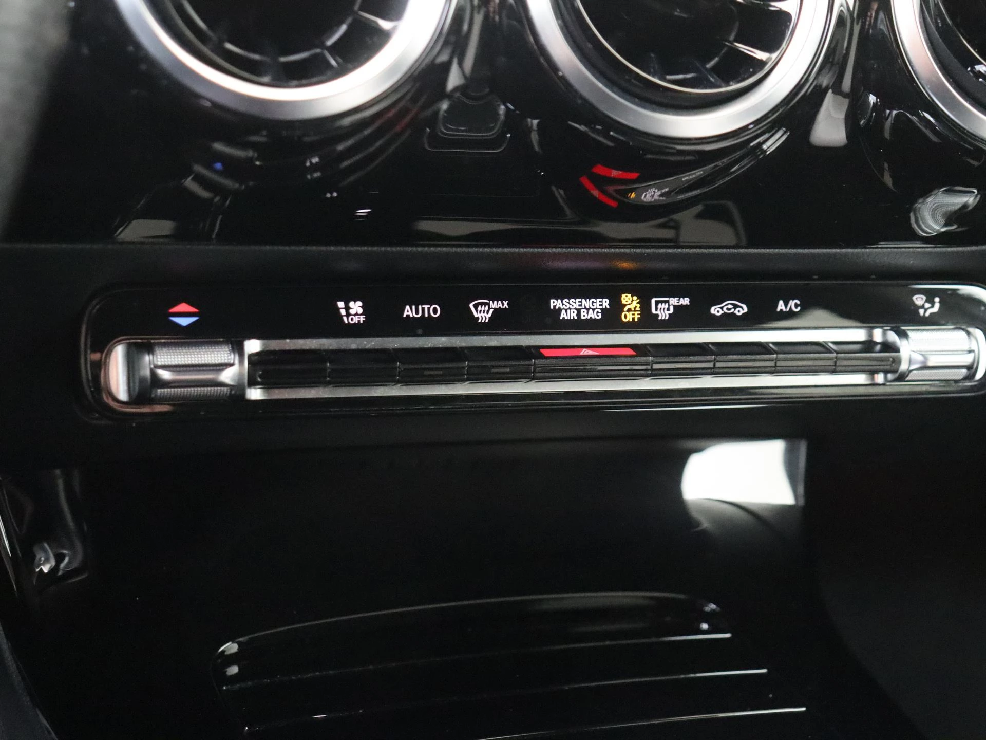 Mercedes-Benz-A-Klasse-image-22