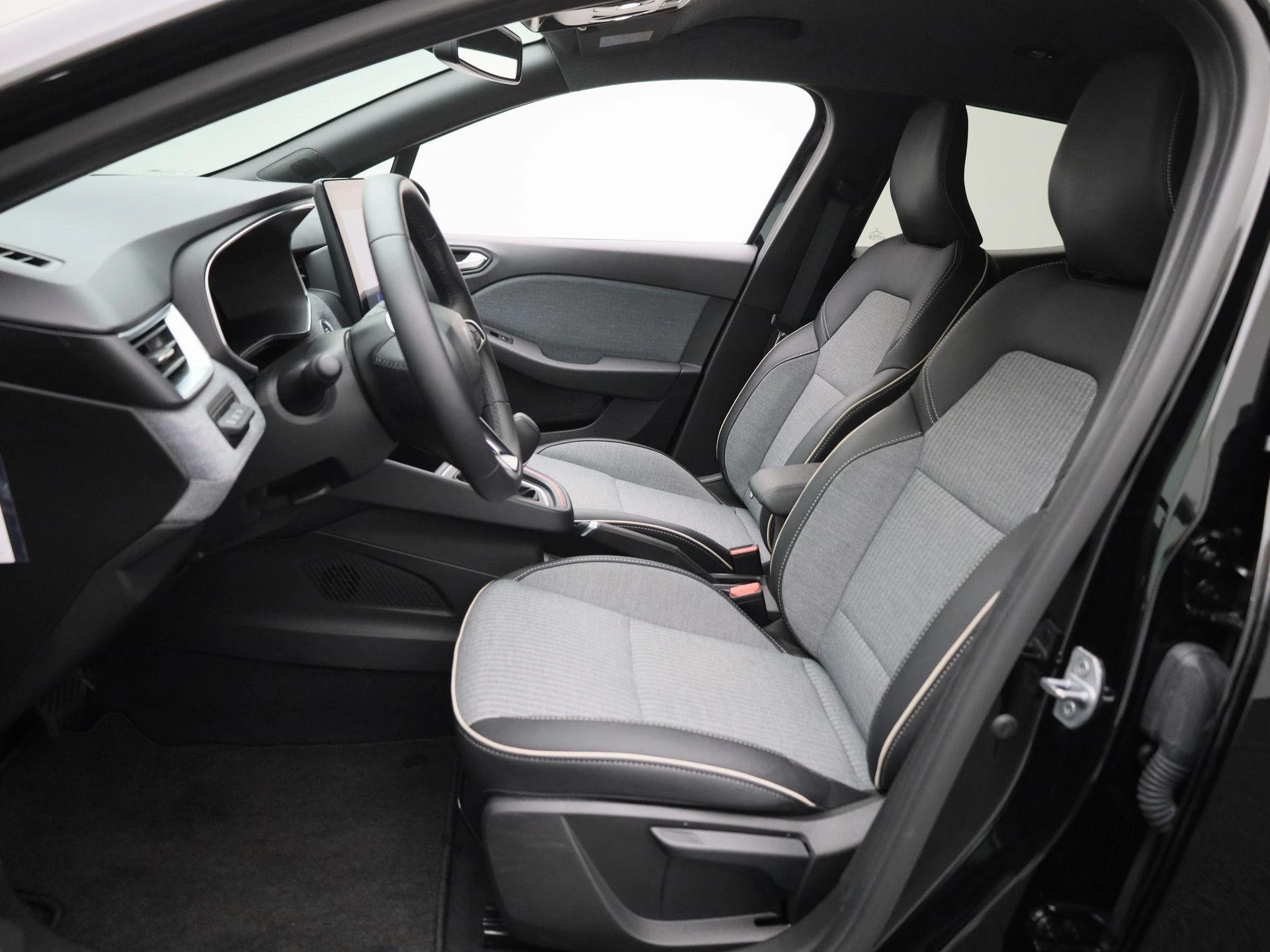 Renault-Clio-image-9