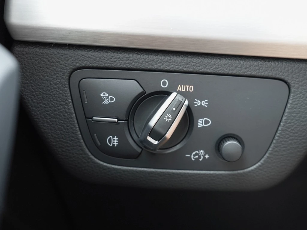 Audi Q5 40 TDI S line Navi ACC AHK Technology