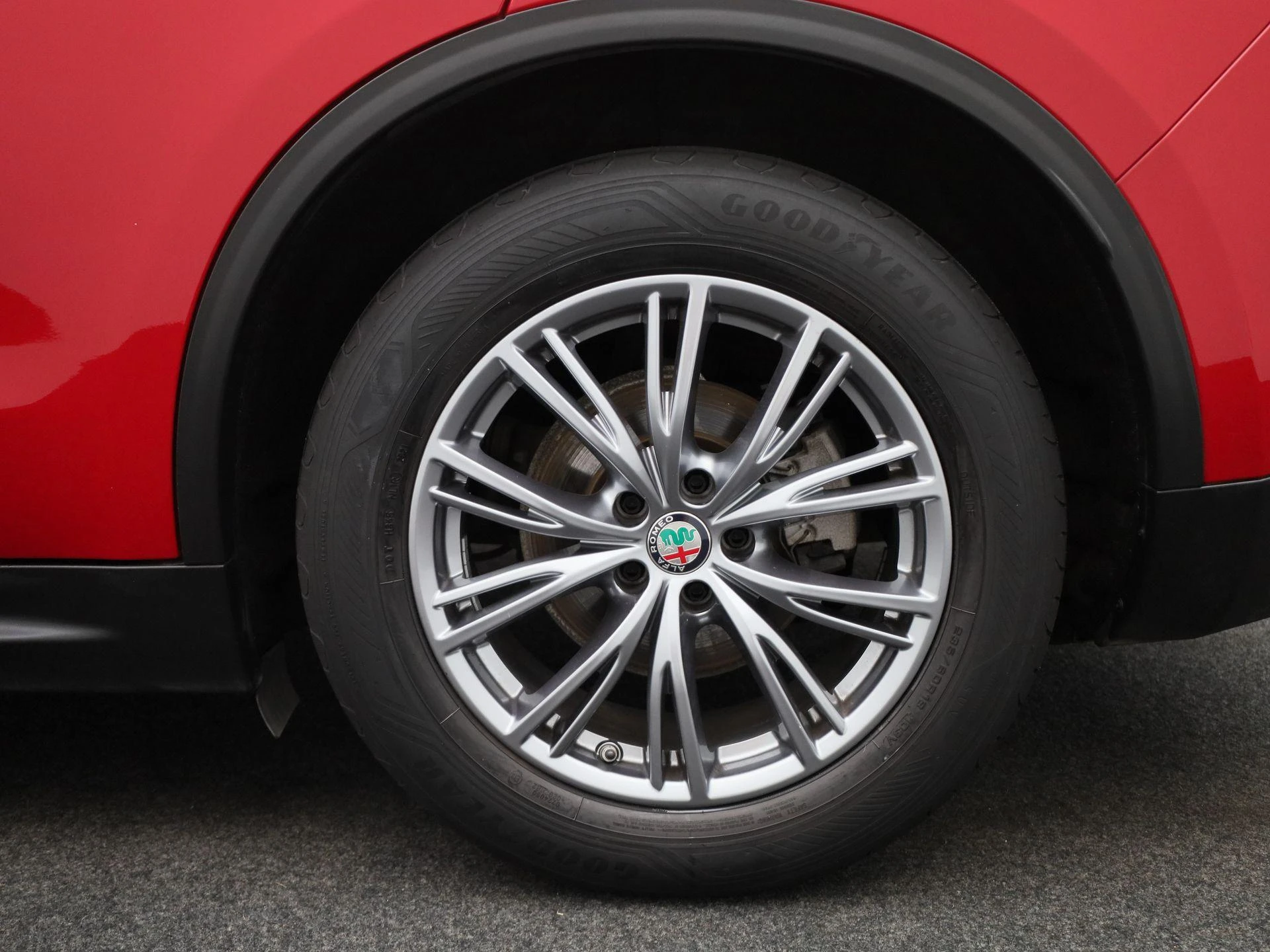 Alfa Romeo-Stelvio-image-12