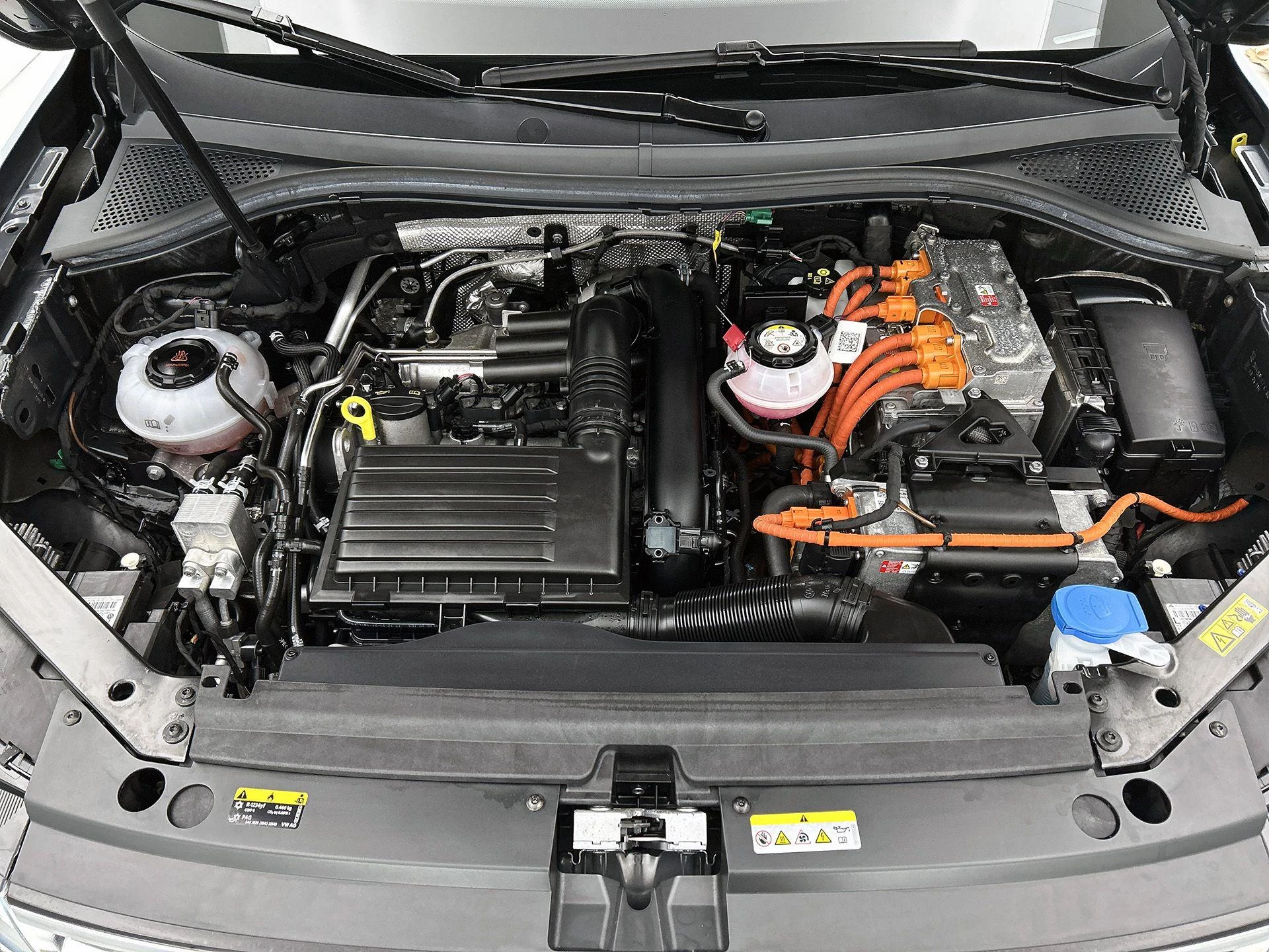 Volkswagen-Tiguan-image-30