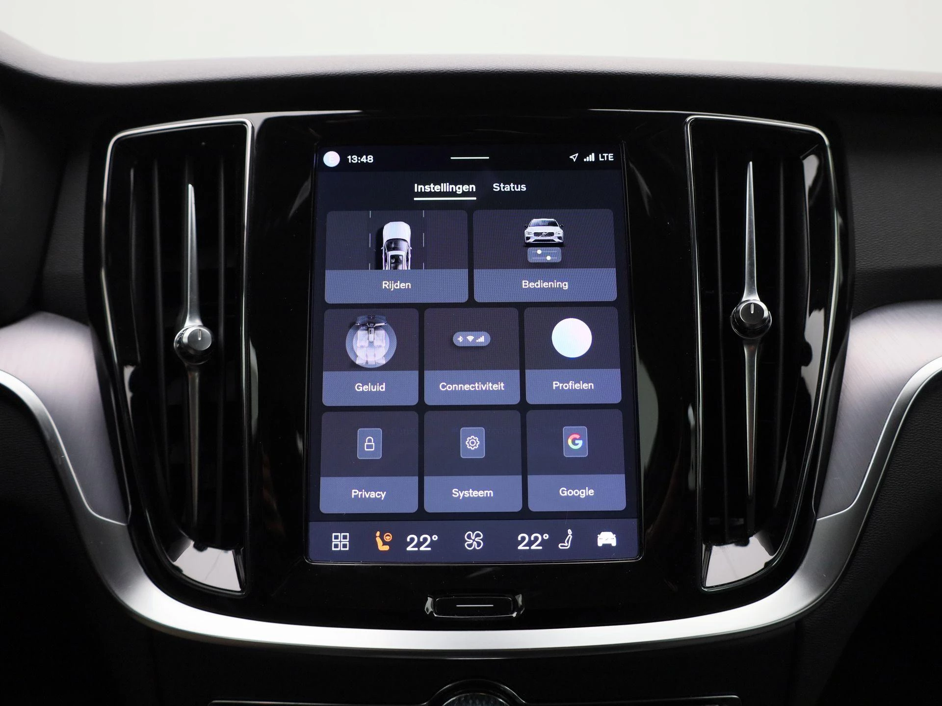 Volvo-V60-image-26