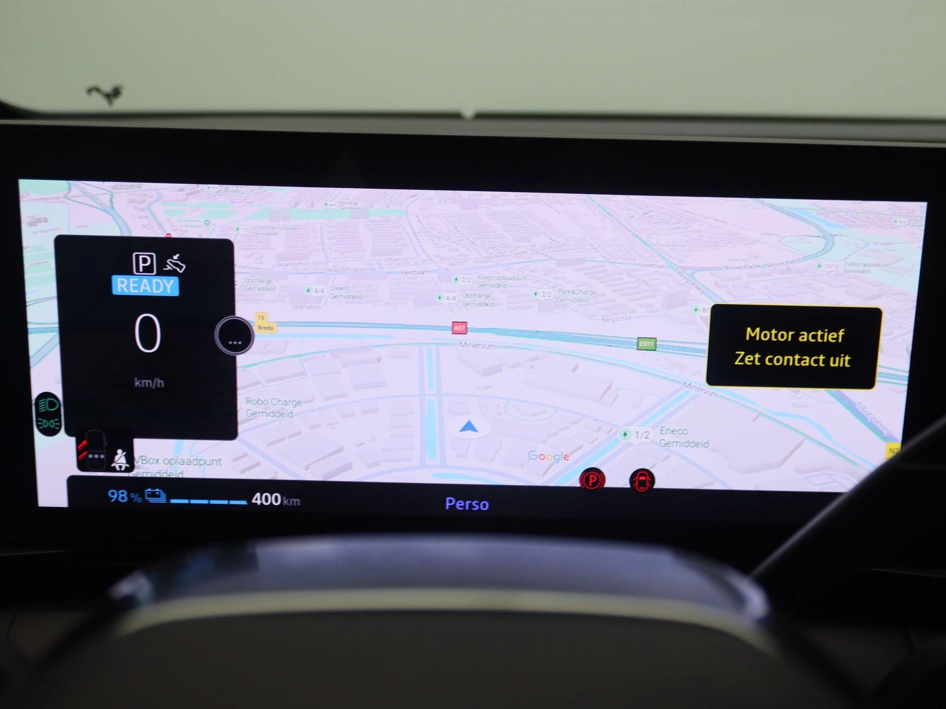 Renault-Megane E-Tech-image-7