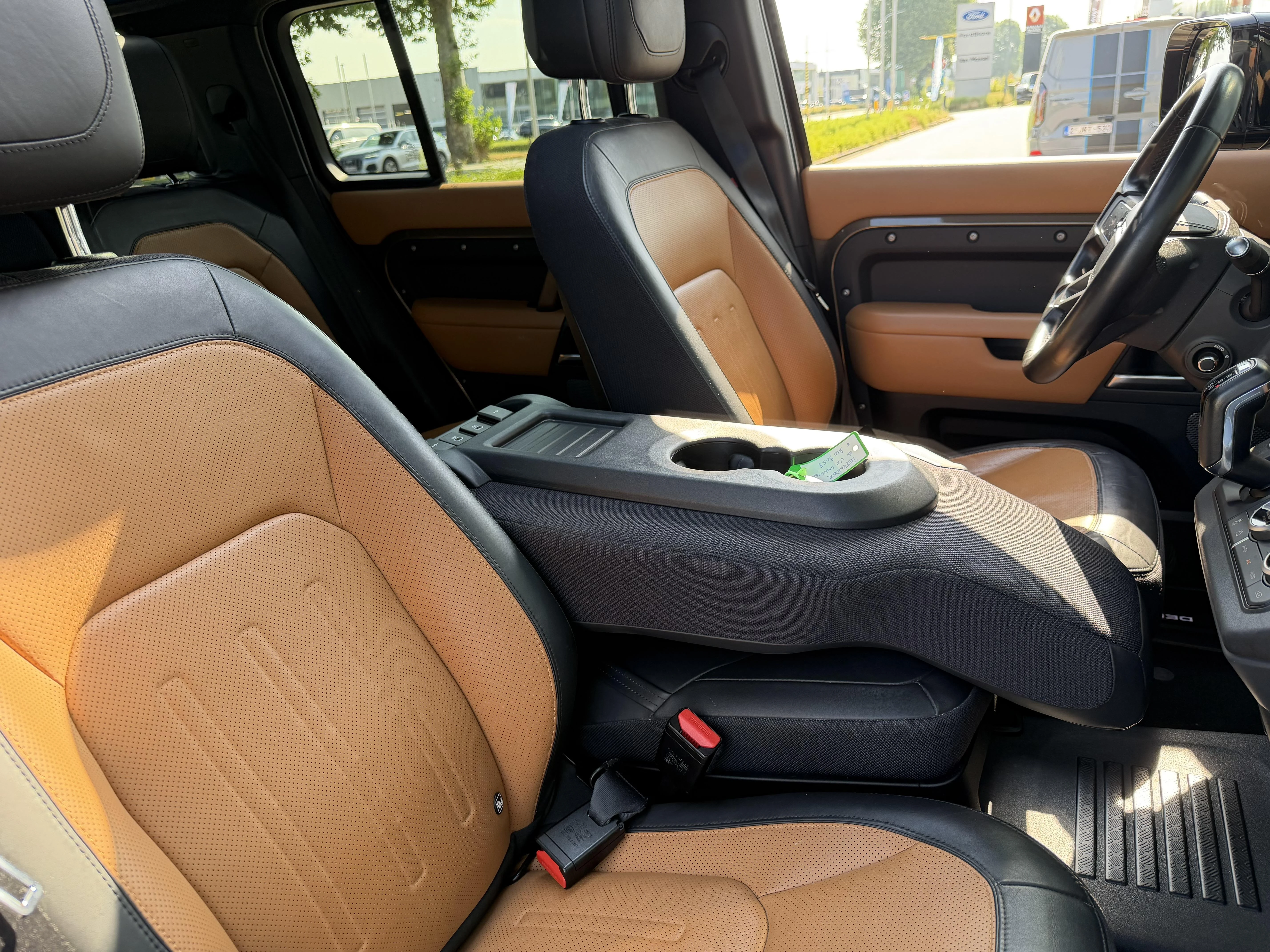 Land Rover Defender 110 P400e X AWD Auto