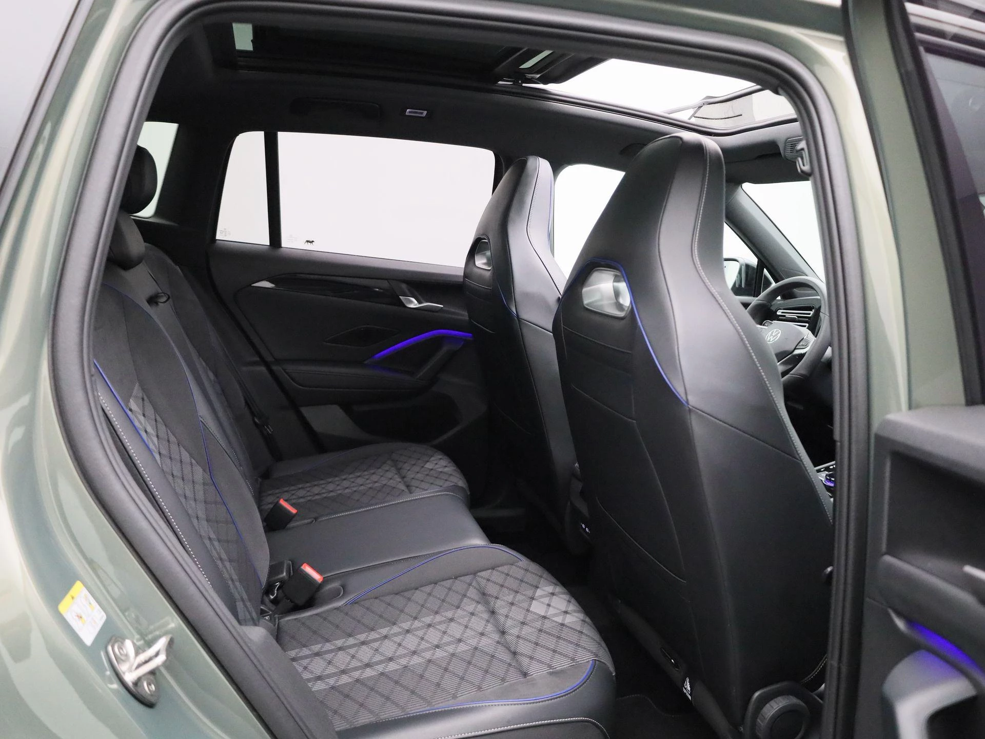Volkswagen-Tiguan-image-53