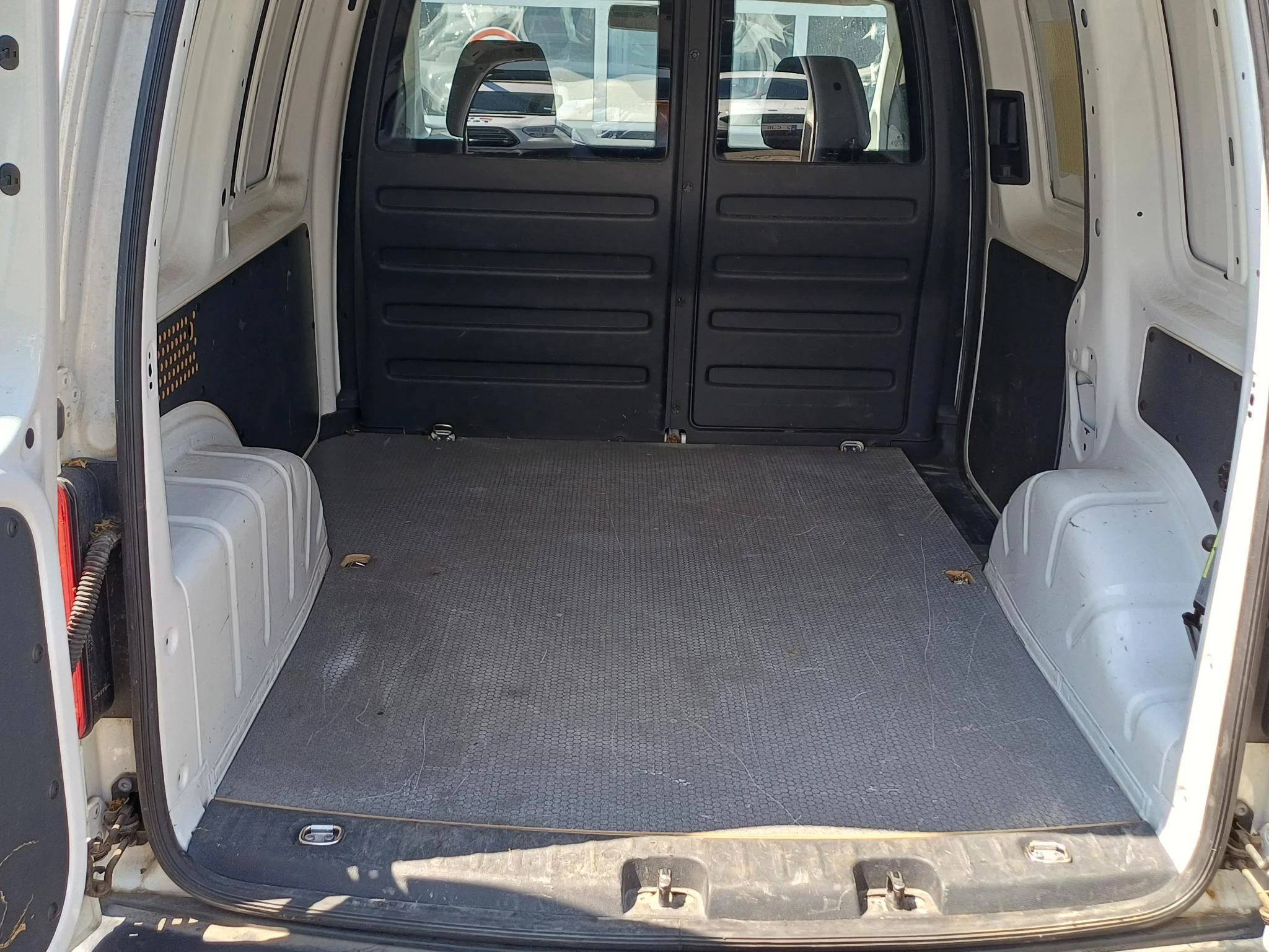 Volkswagen Caddy TSi 1.4 96kW BMT DSG Van