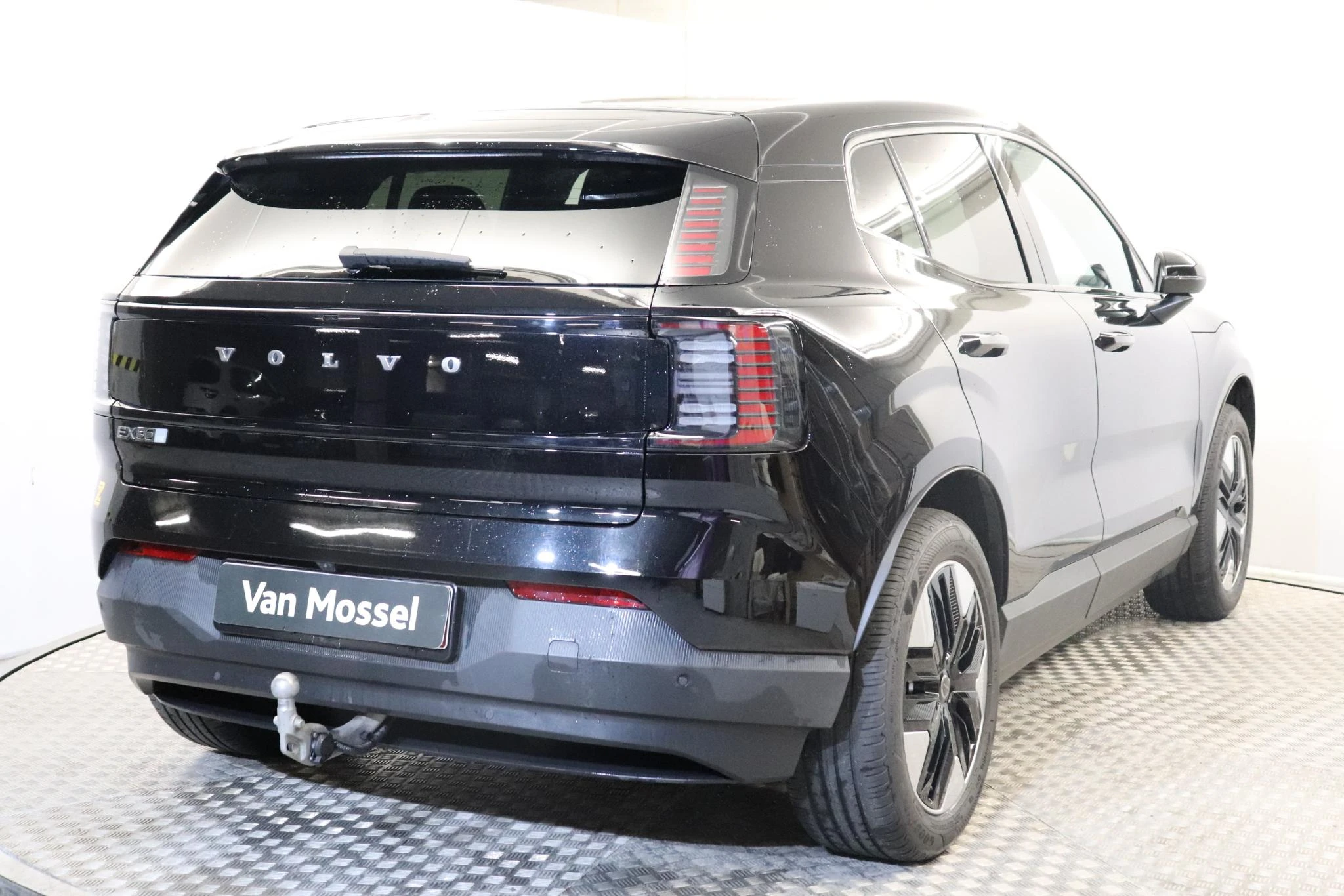 Volvo EX30 Single Motor Extended Range Core
