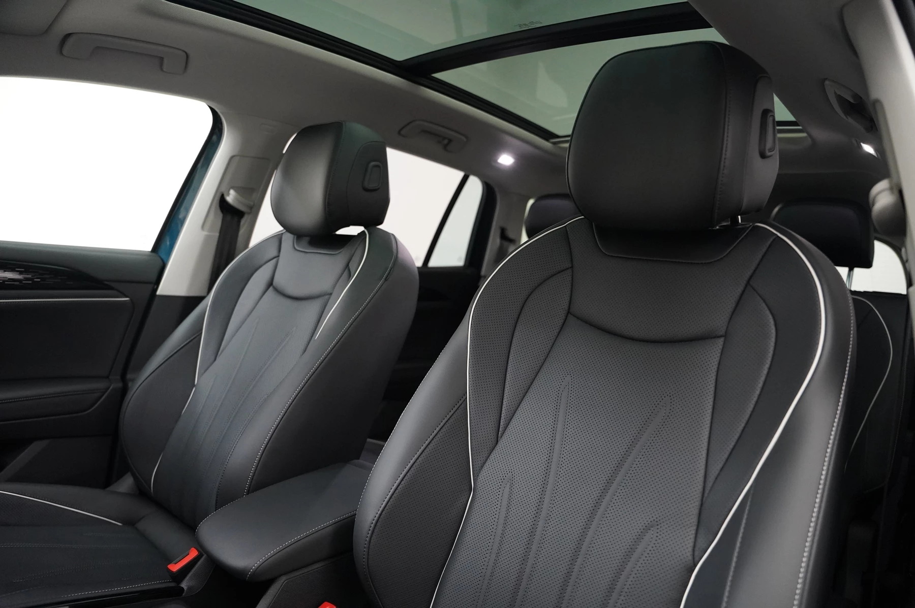 Volkswagen-Tayron-image-9