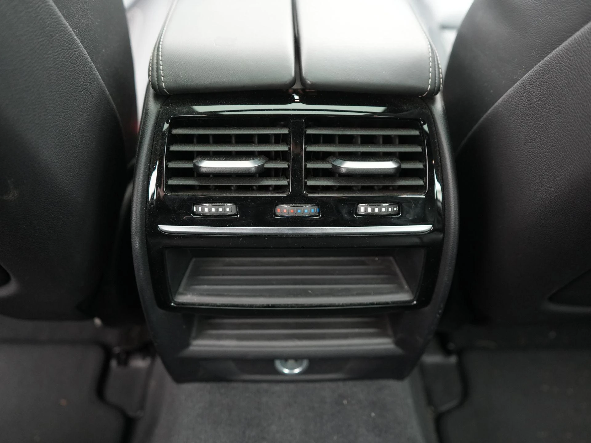 BMW-5 Serie-image-8