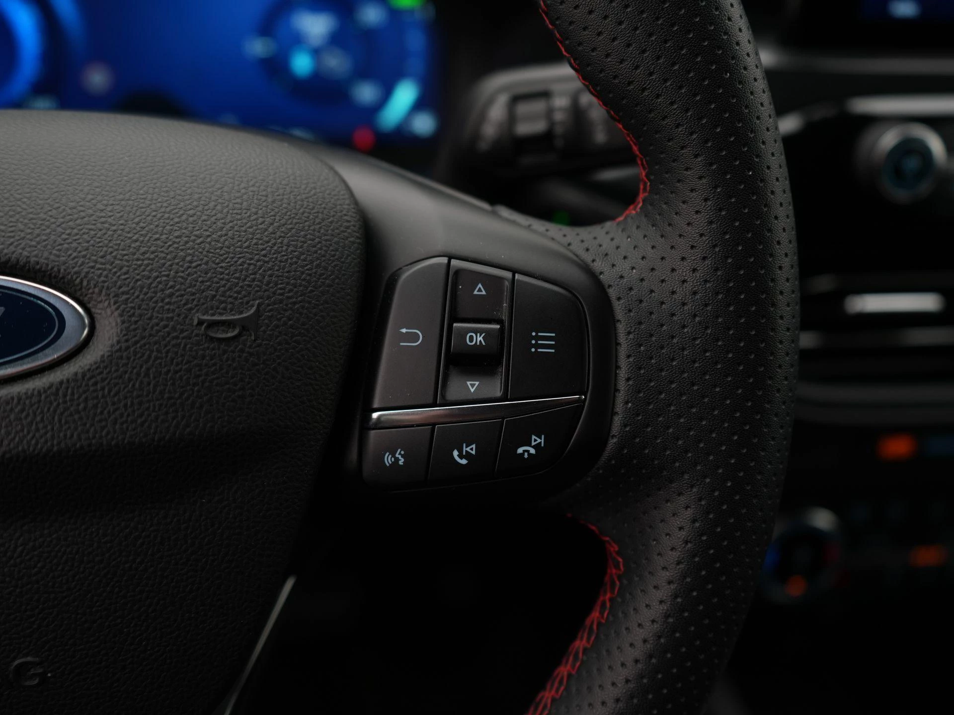 Ford-Kuga-image-19