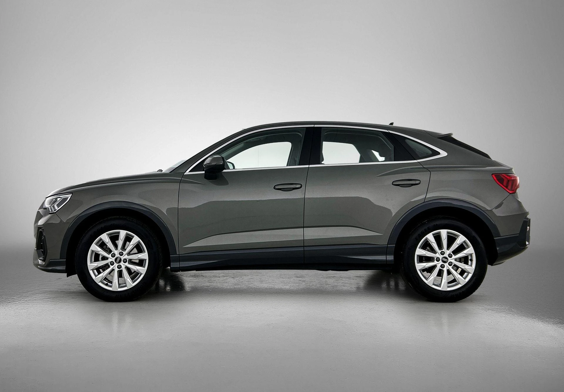 Audi-Q3-image-2