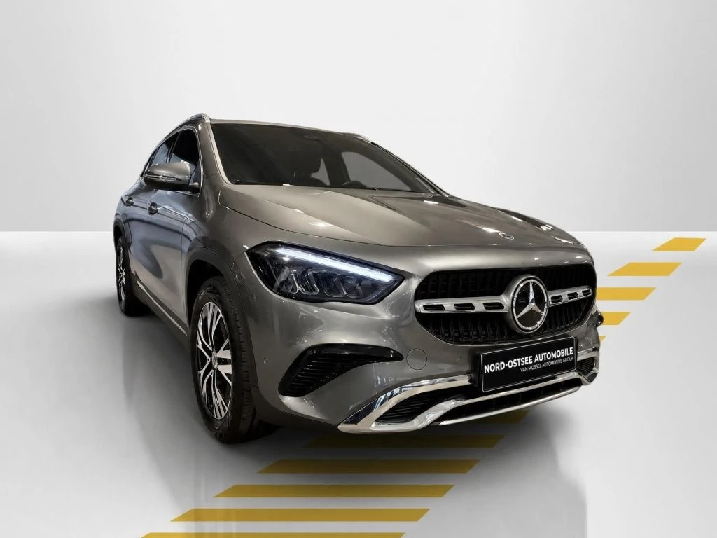 Mercedes-Benz-GLA 200 d-image-17