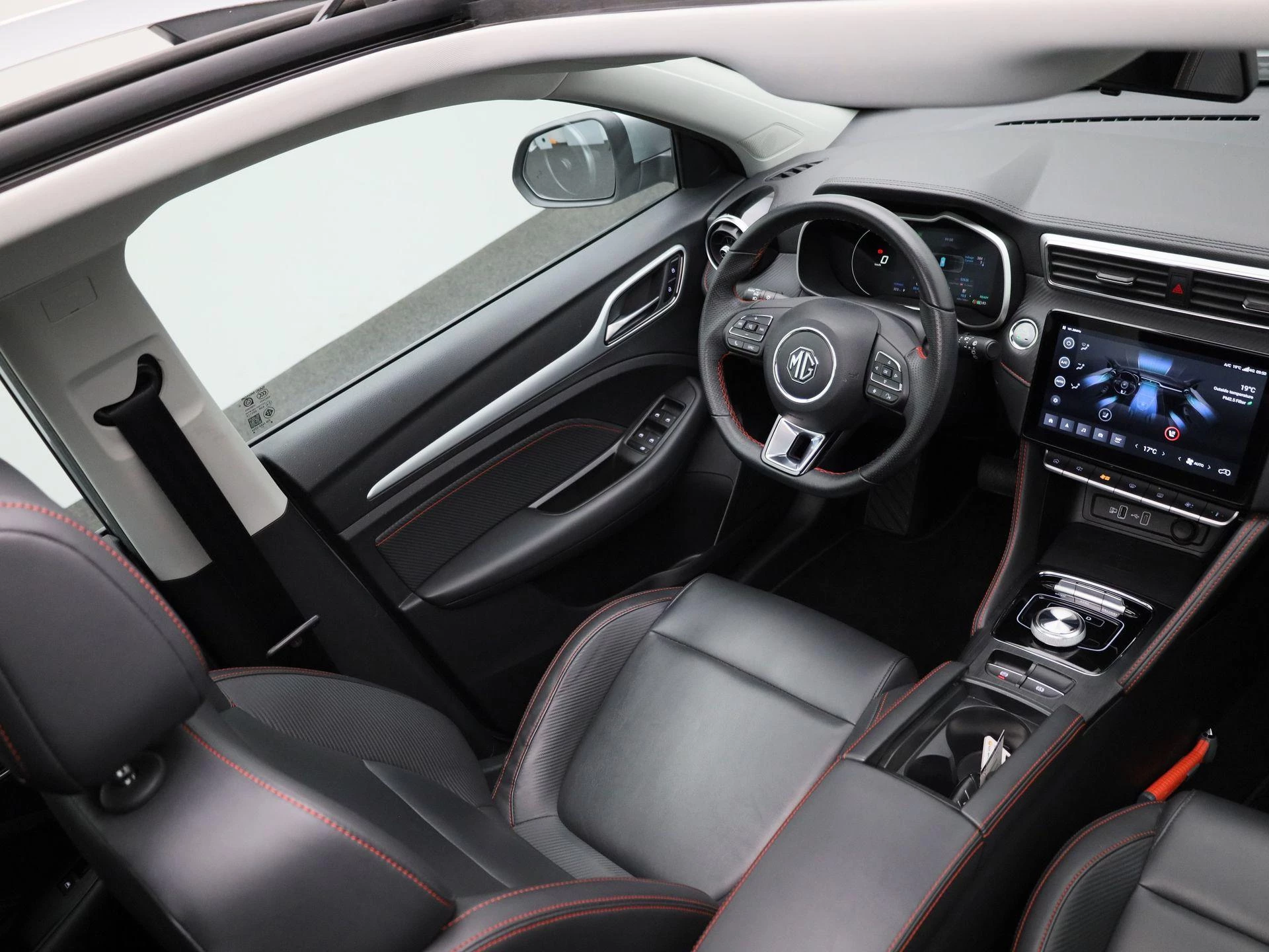 MG-ZS EV-image-35