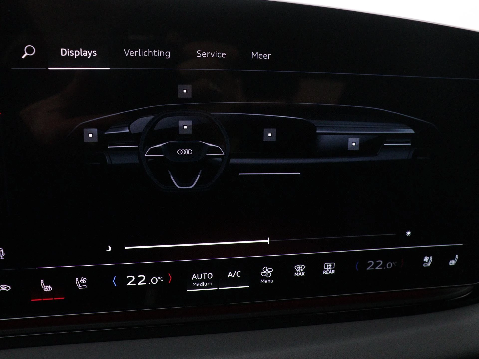 Audi-A6 Avant e-tron-image-33