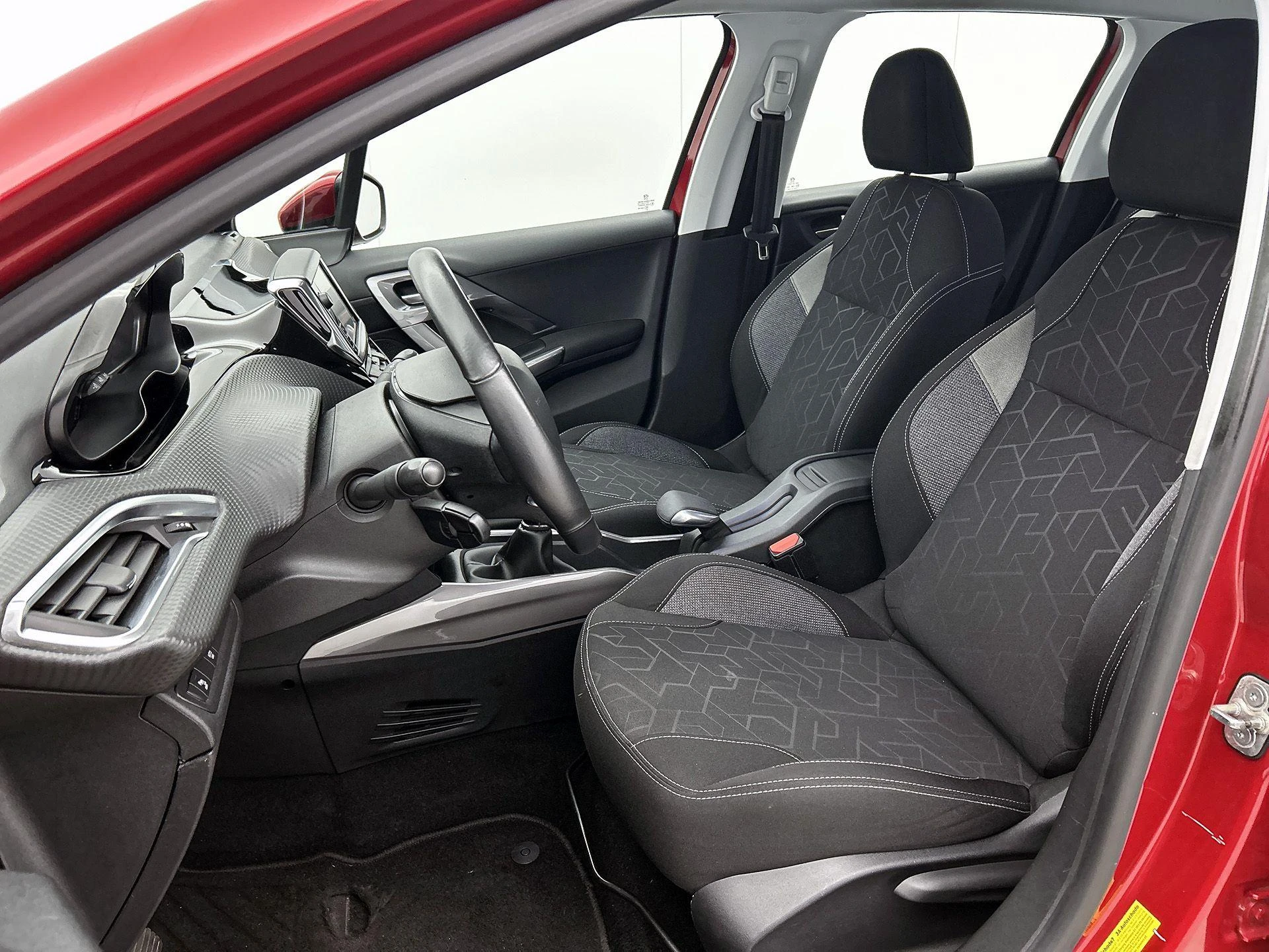 Peugeot-2008-image-32