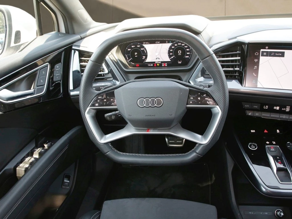 Audi Q4 Sportback e-tron 50 quattro S line PANO*NAVI*HuD*R-CAM*MATRIX-LED*SHZ