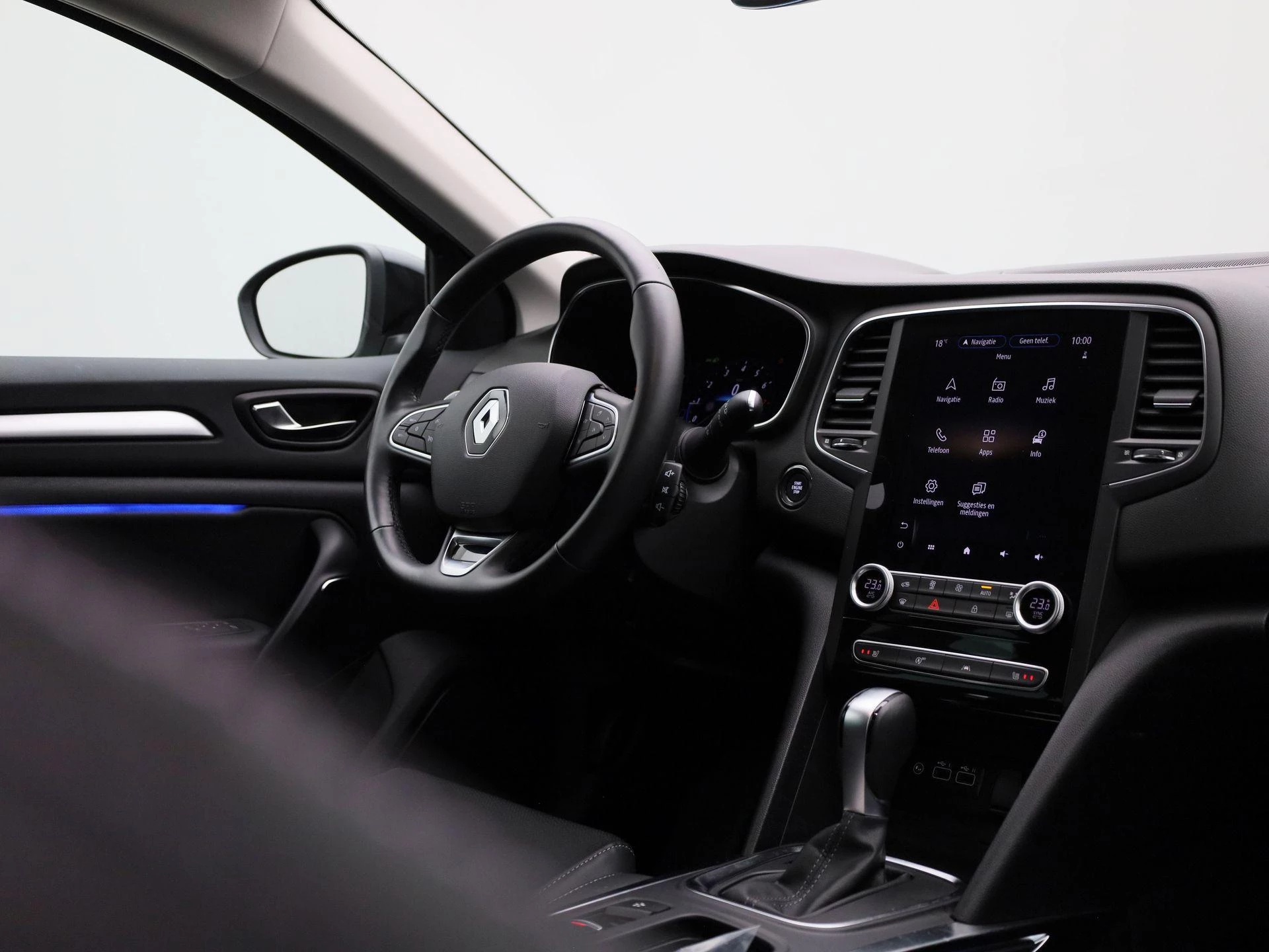 Renault-Mégane Estate-image-32