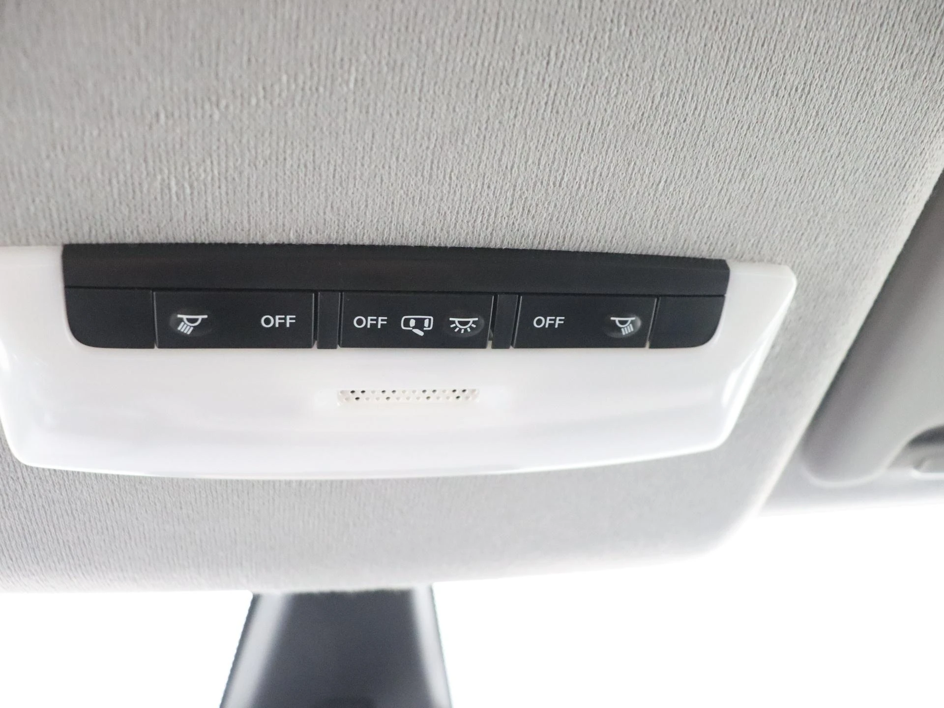 Nissan-Micra-image-18
