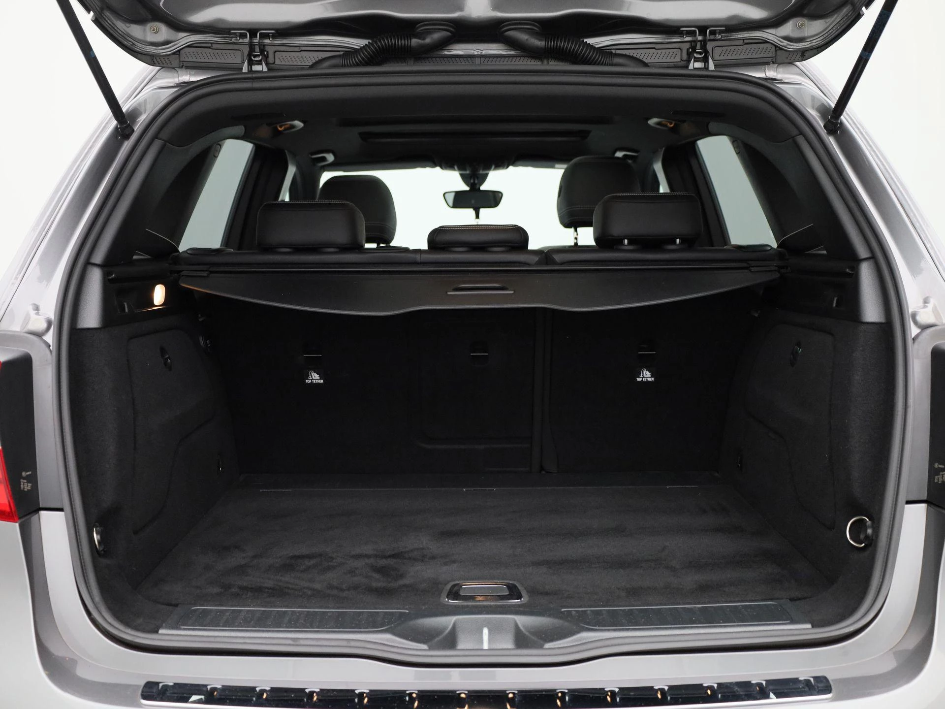 Mercedes-Benz-B-Klasse-image-13