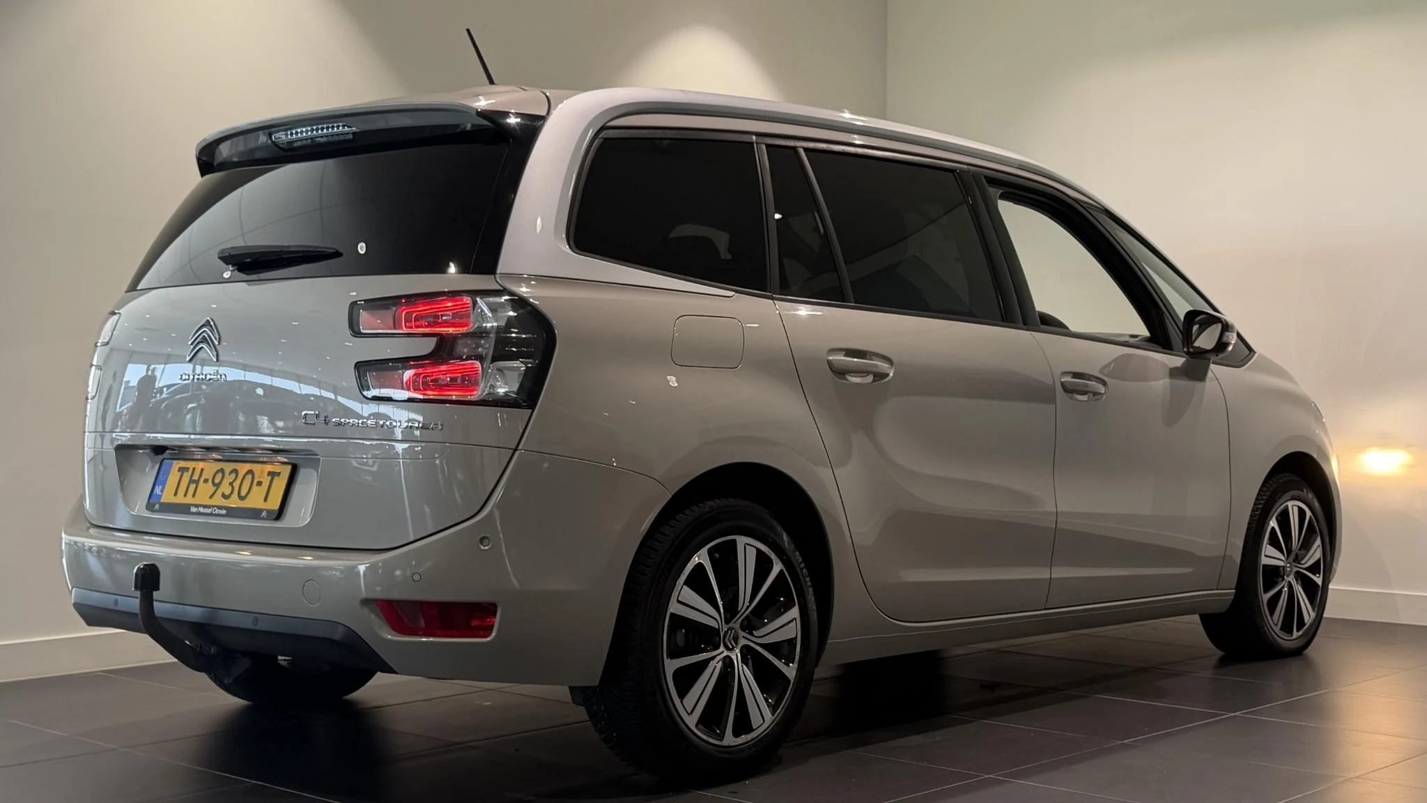 Citroën-Grand C4 Spacetourer-image-22